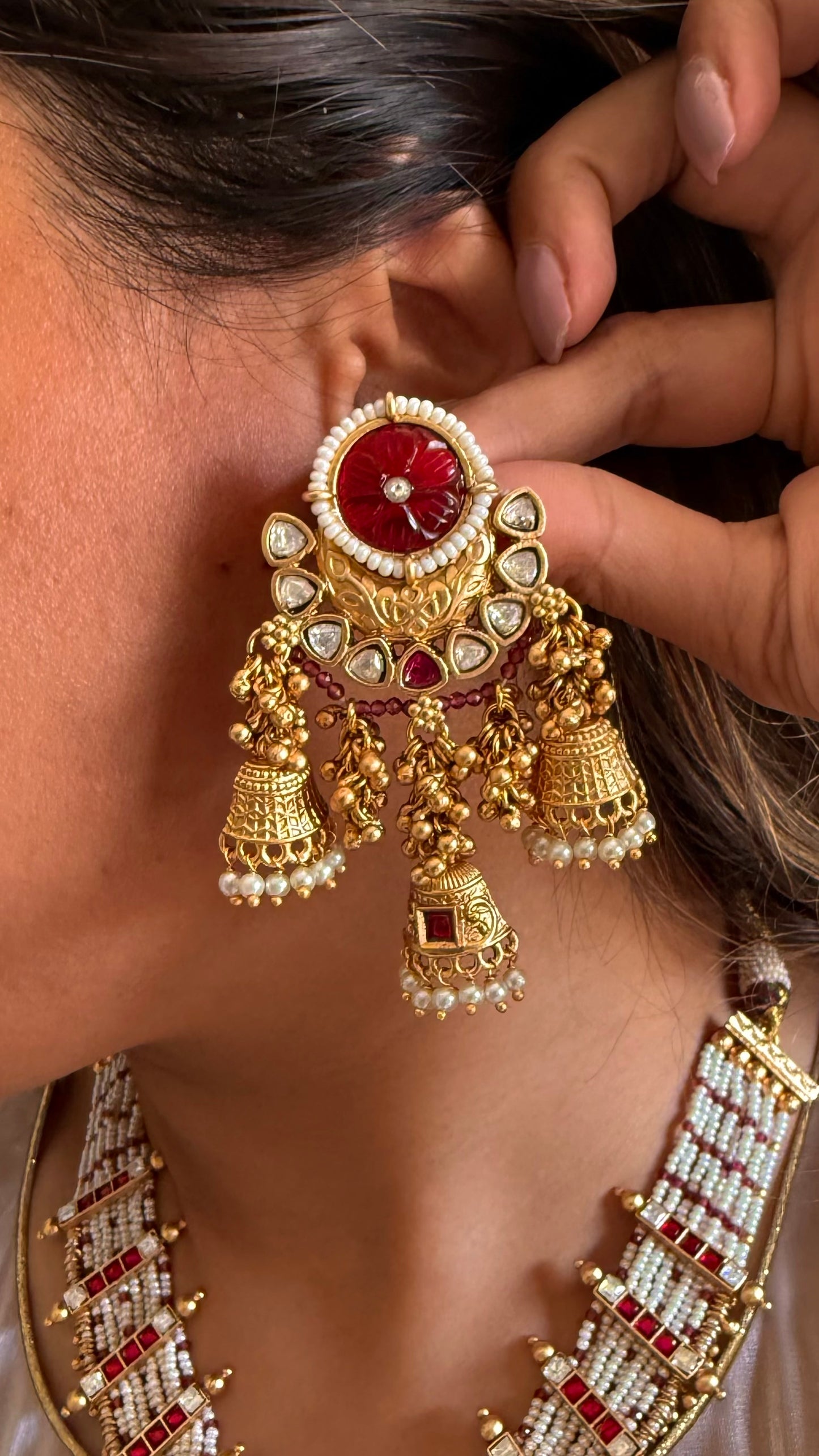Ruby Rajwada collar necklace with earrings