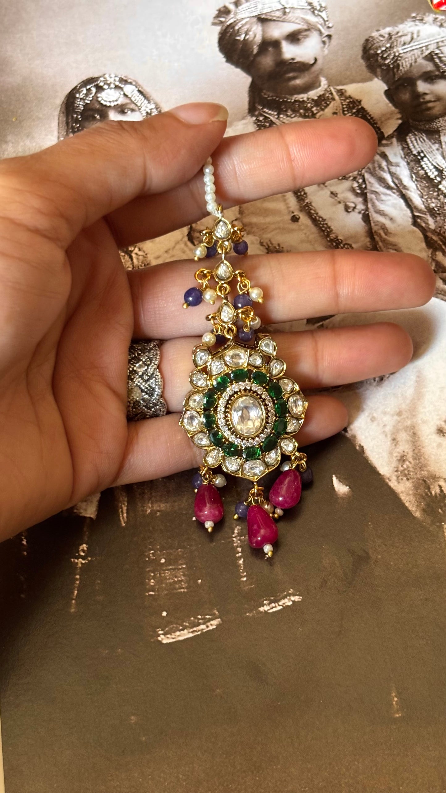 Emerald doublet moissanite with ruby drops Mangtika