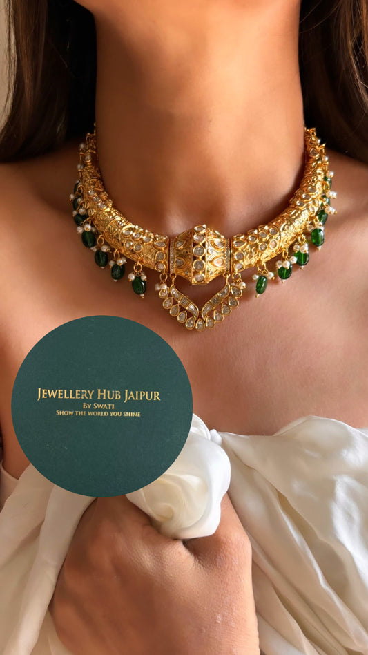 Gold meenakari hasli in emerald with earrings