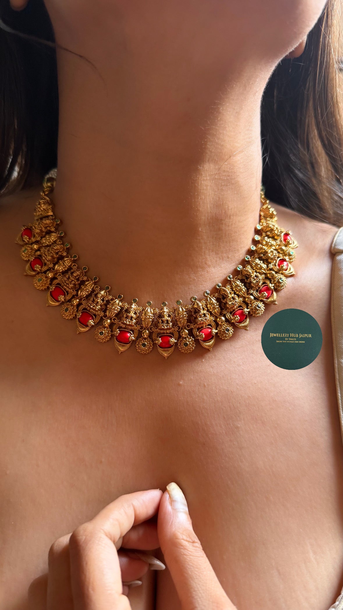 Goddess laxmi minimal potta red temple set