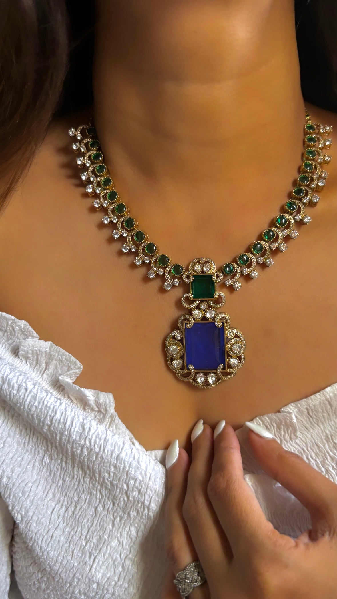 Emerald and sapphire necklace