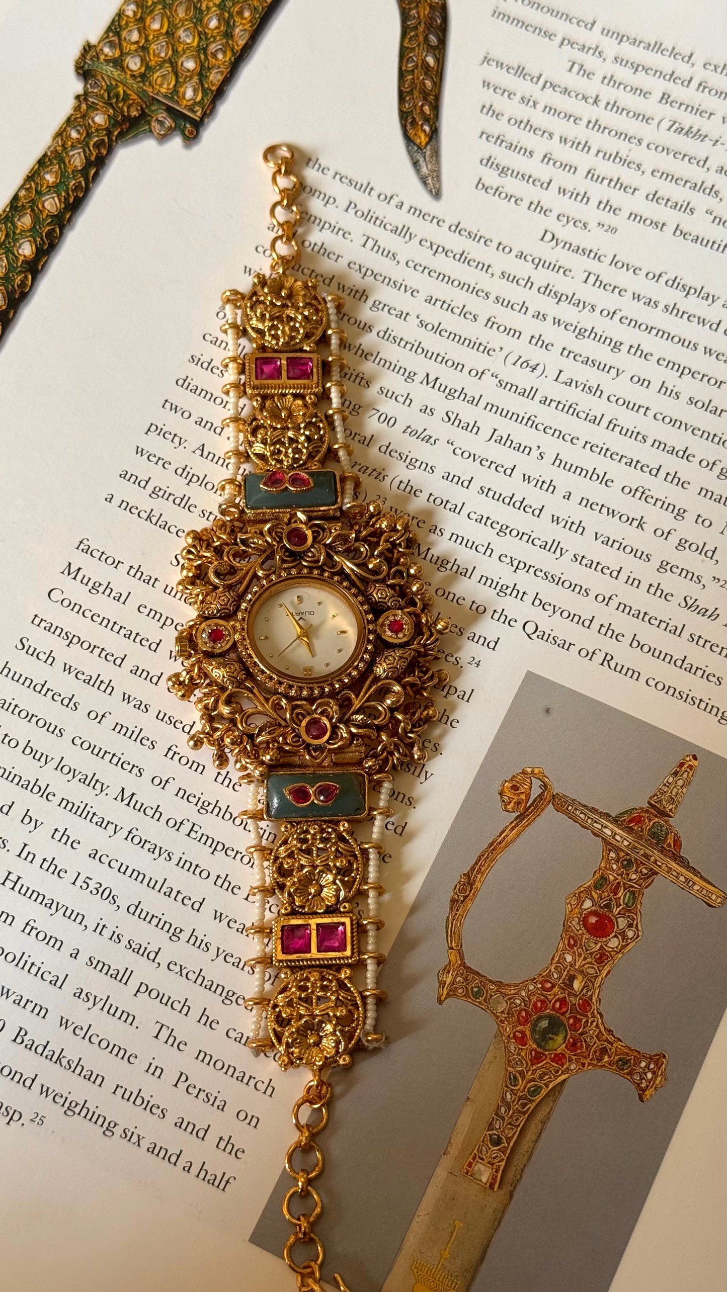 Ranisa inspired vintage mint inlay white dial watch