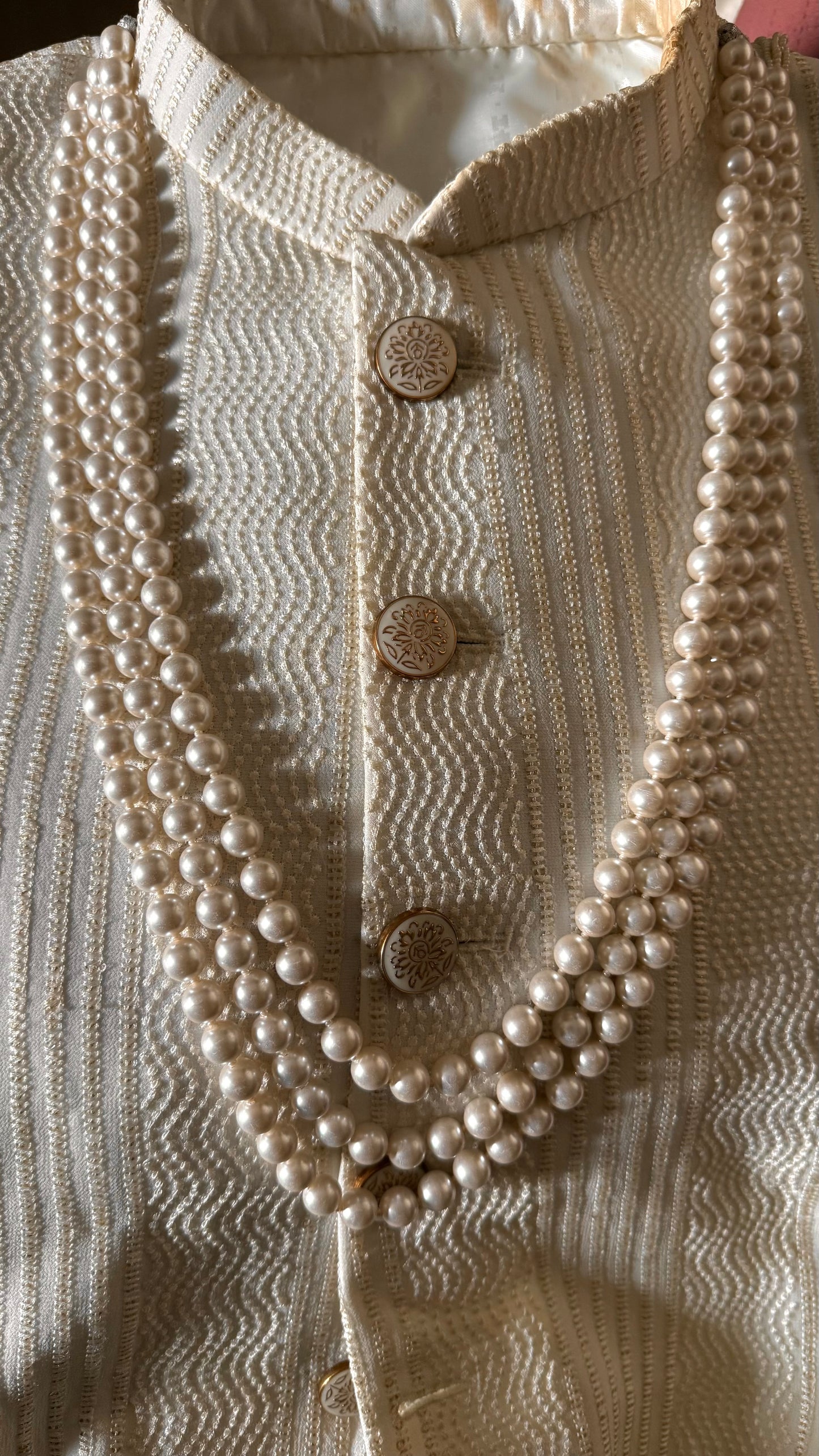 Tripple line white Pearls string