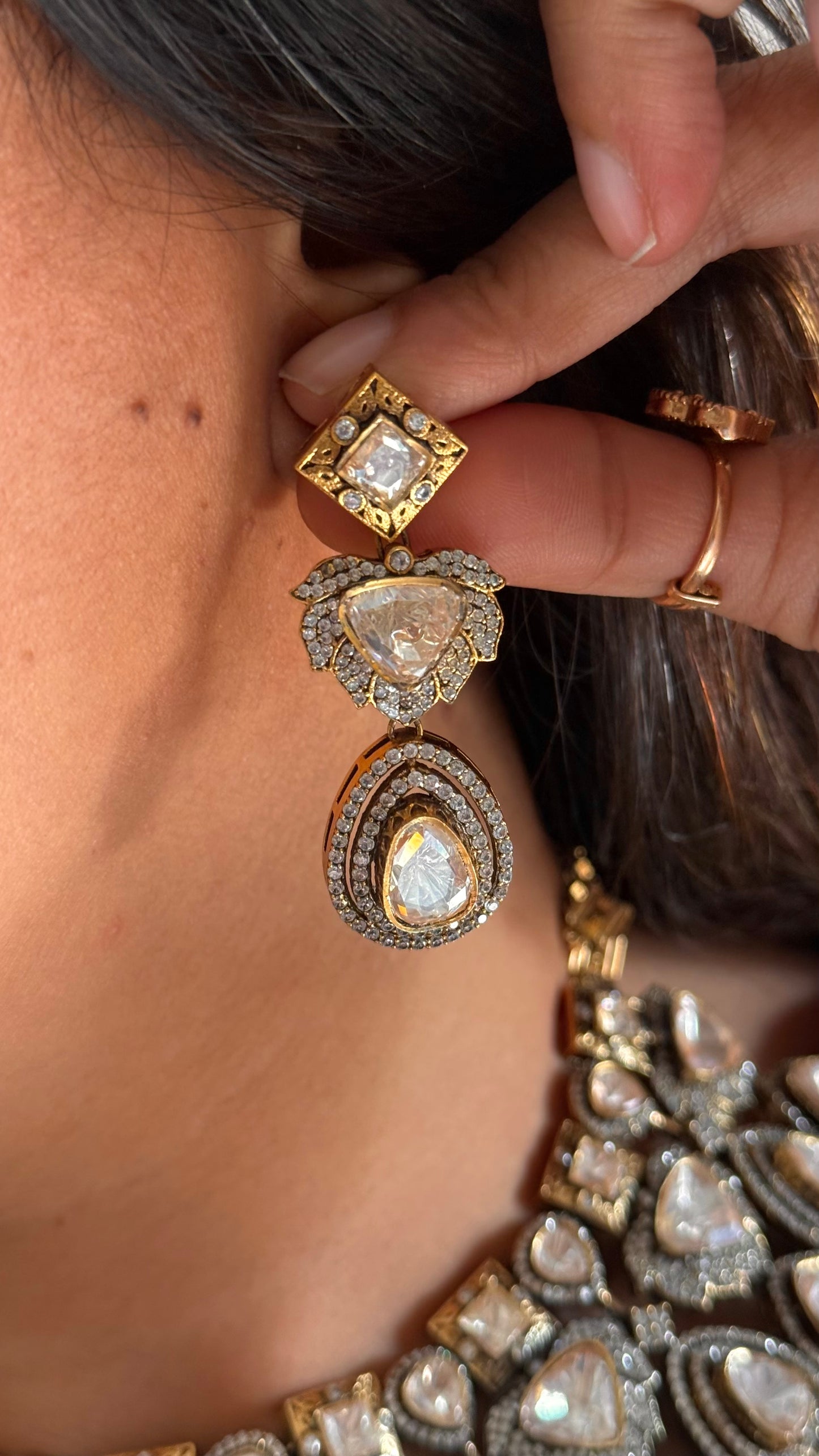 peeli polki moisssanite statement necklace