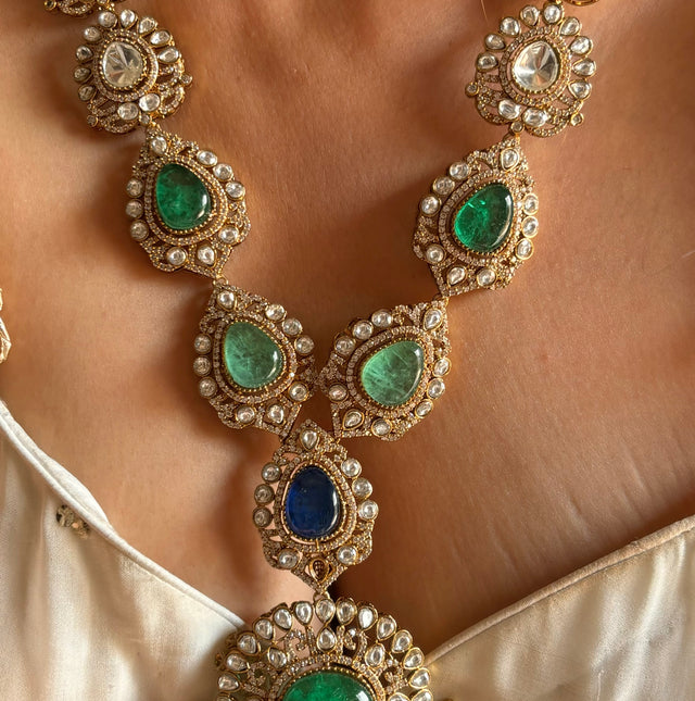 Emerald, sapphire and mint pearl long necklace with earrings