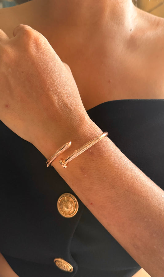 Pave-Accented Nail bracelet (rose gold)