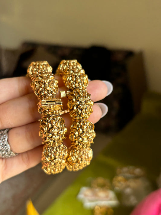 Rajwada antique bangles