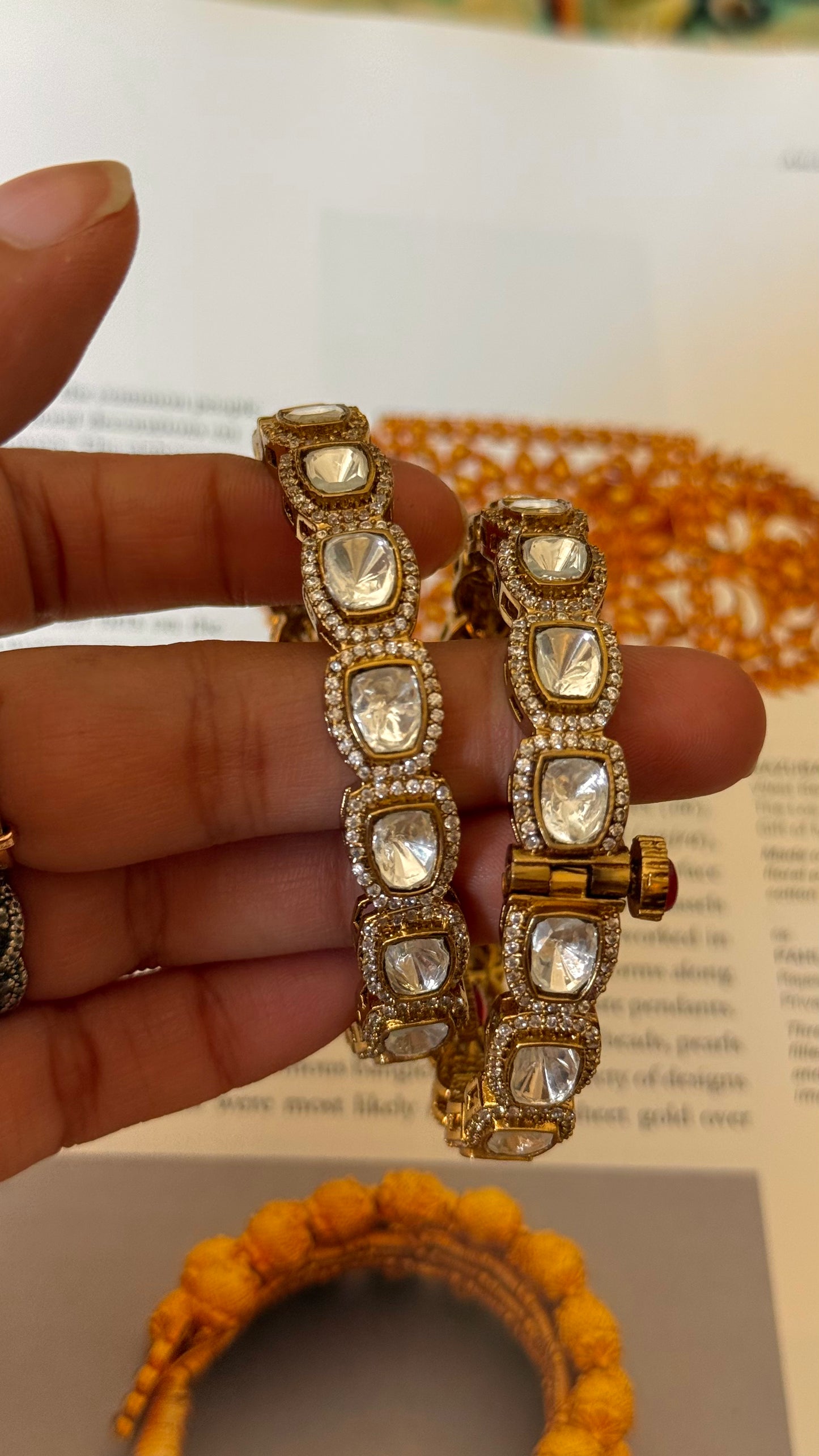 Uncut polki Victorian bangles