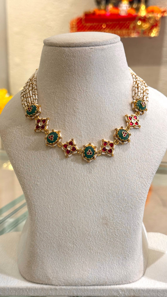 Heritage Paachi Minimalist Necklace with inlay work