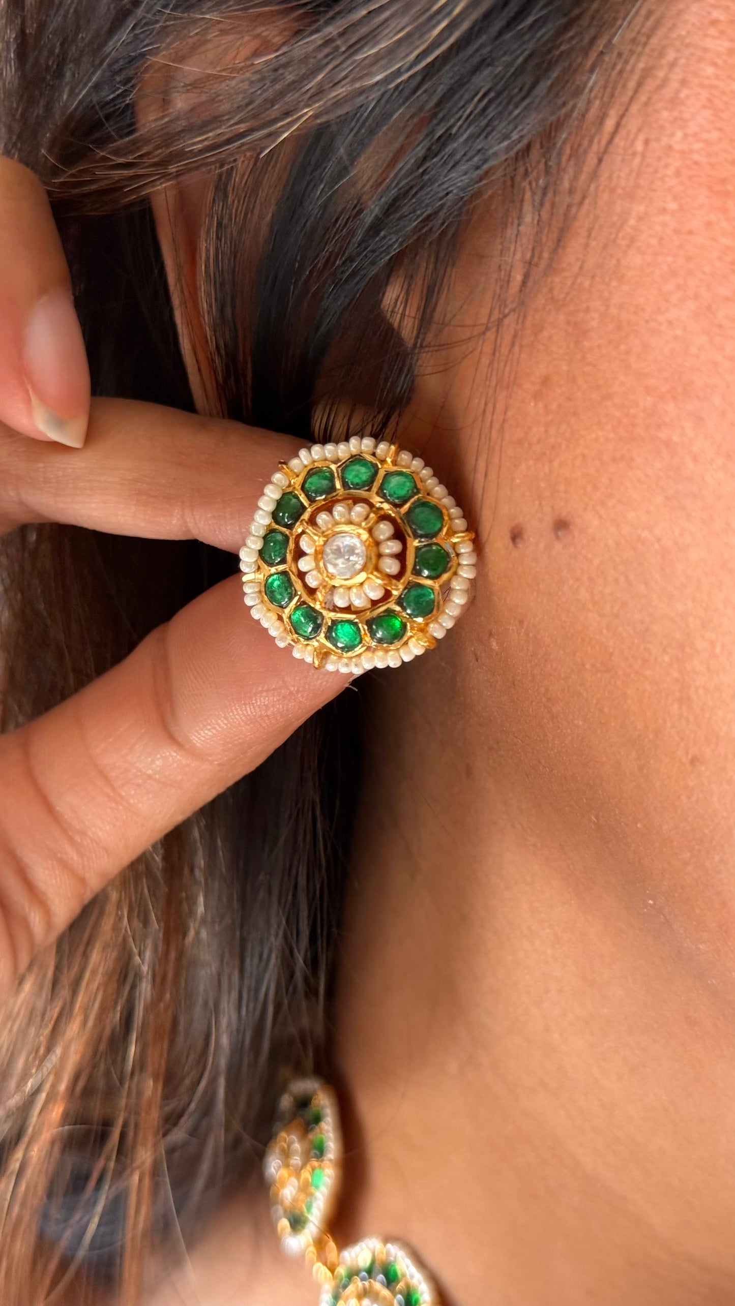 Emerald Paachi Kundan choker with earrings