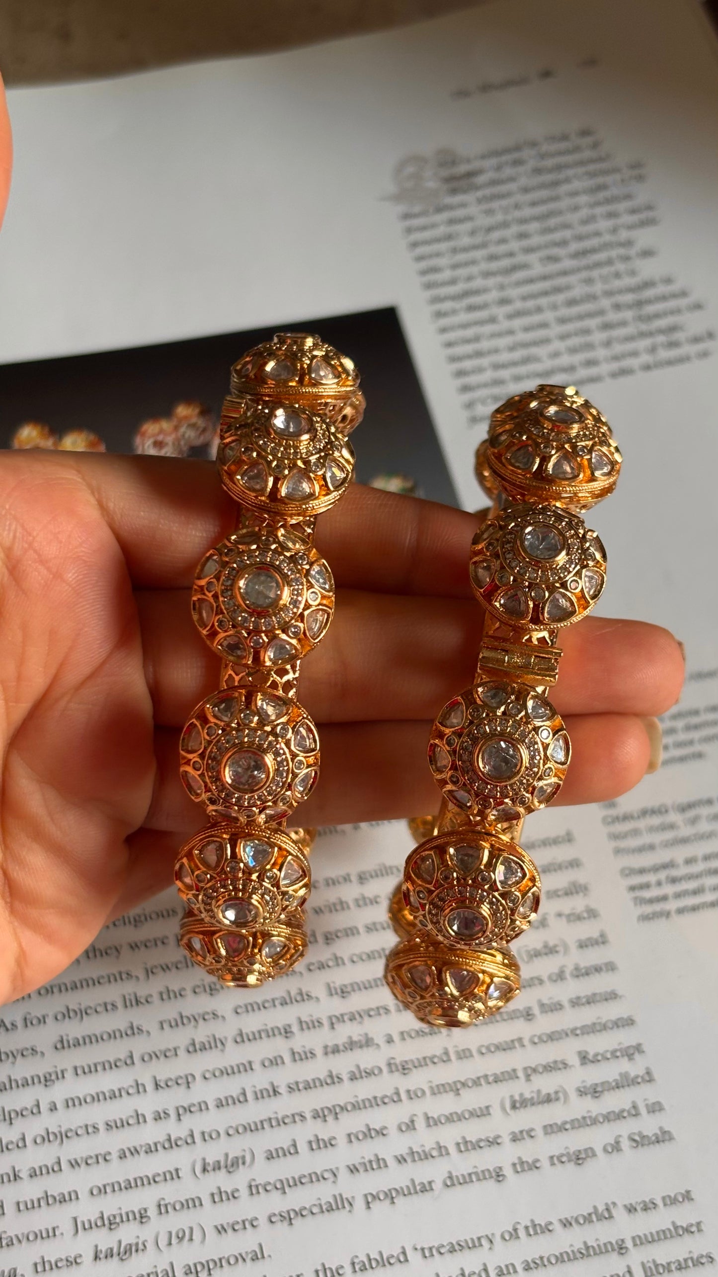 White polki moissanite gold polish bangdi bangles