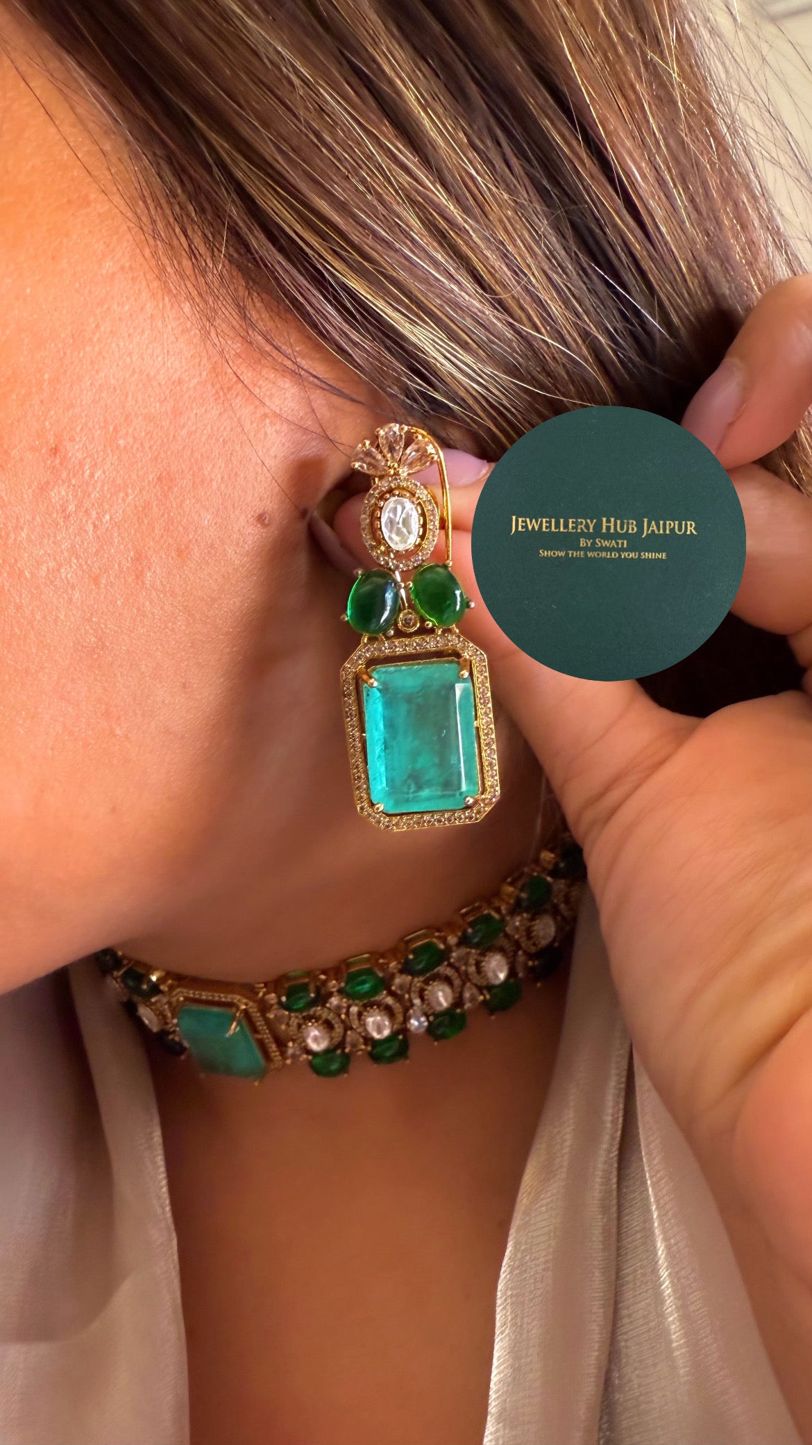 Emerald Mint minimalist doublet choker necklace with earrings