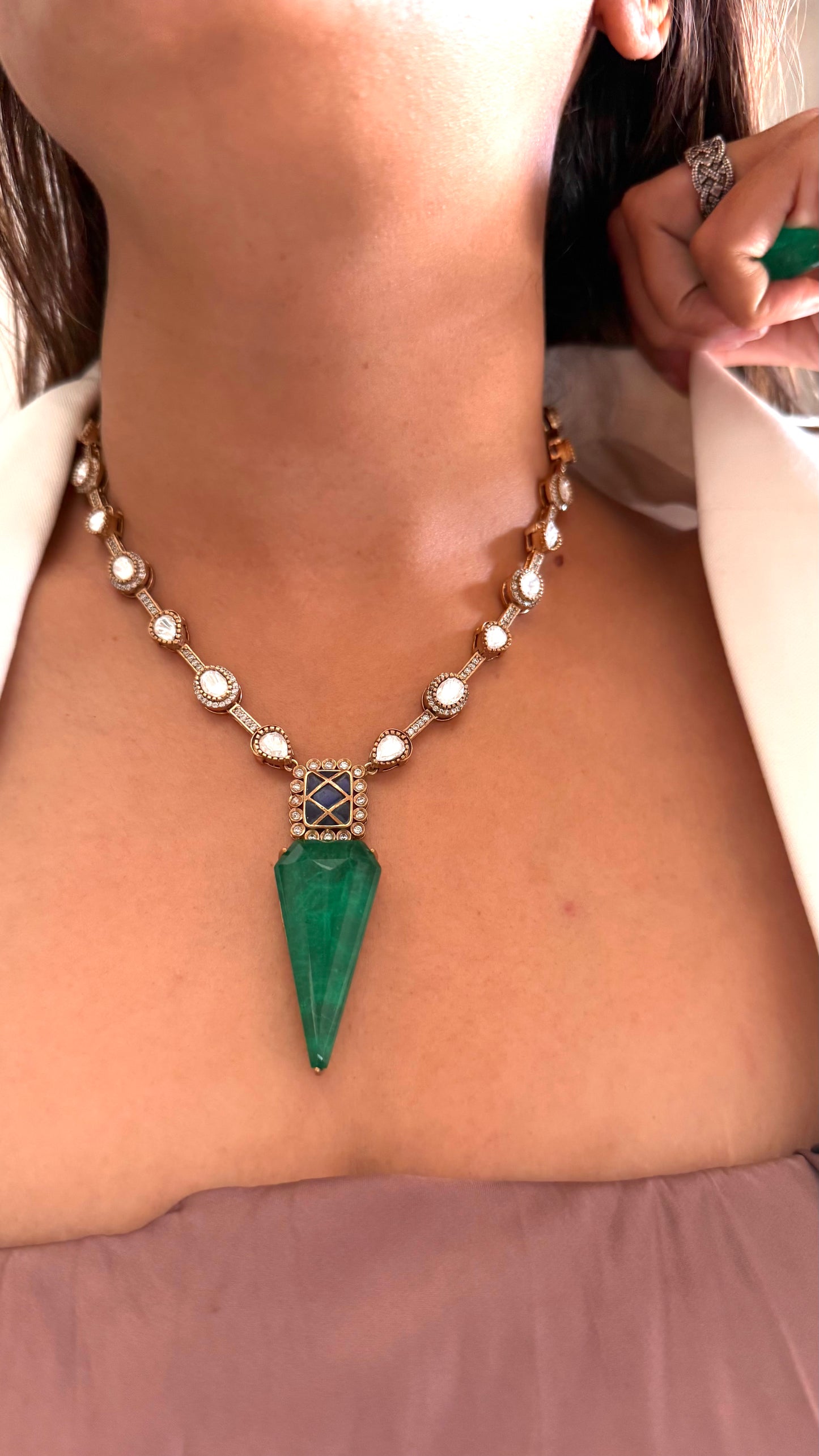 Eshvini Emerald & sapphire katdana moissanite mid length necklace