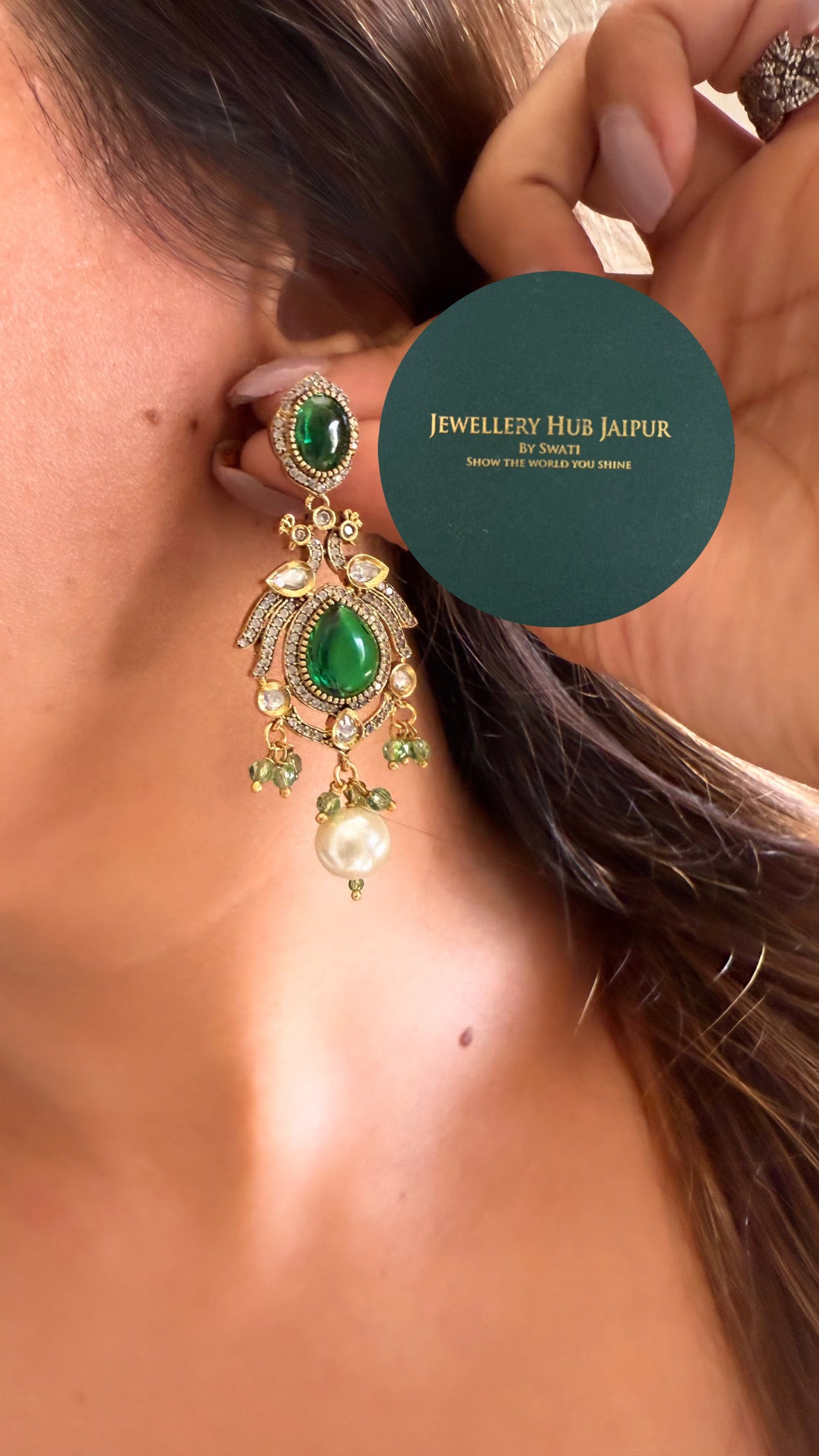Tashvi Emerald doublet Moissanite polki with pearl necklace