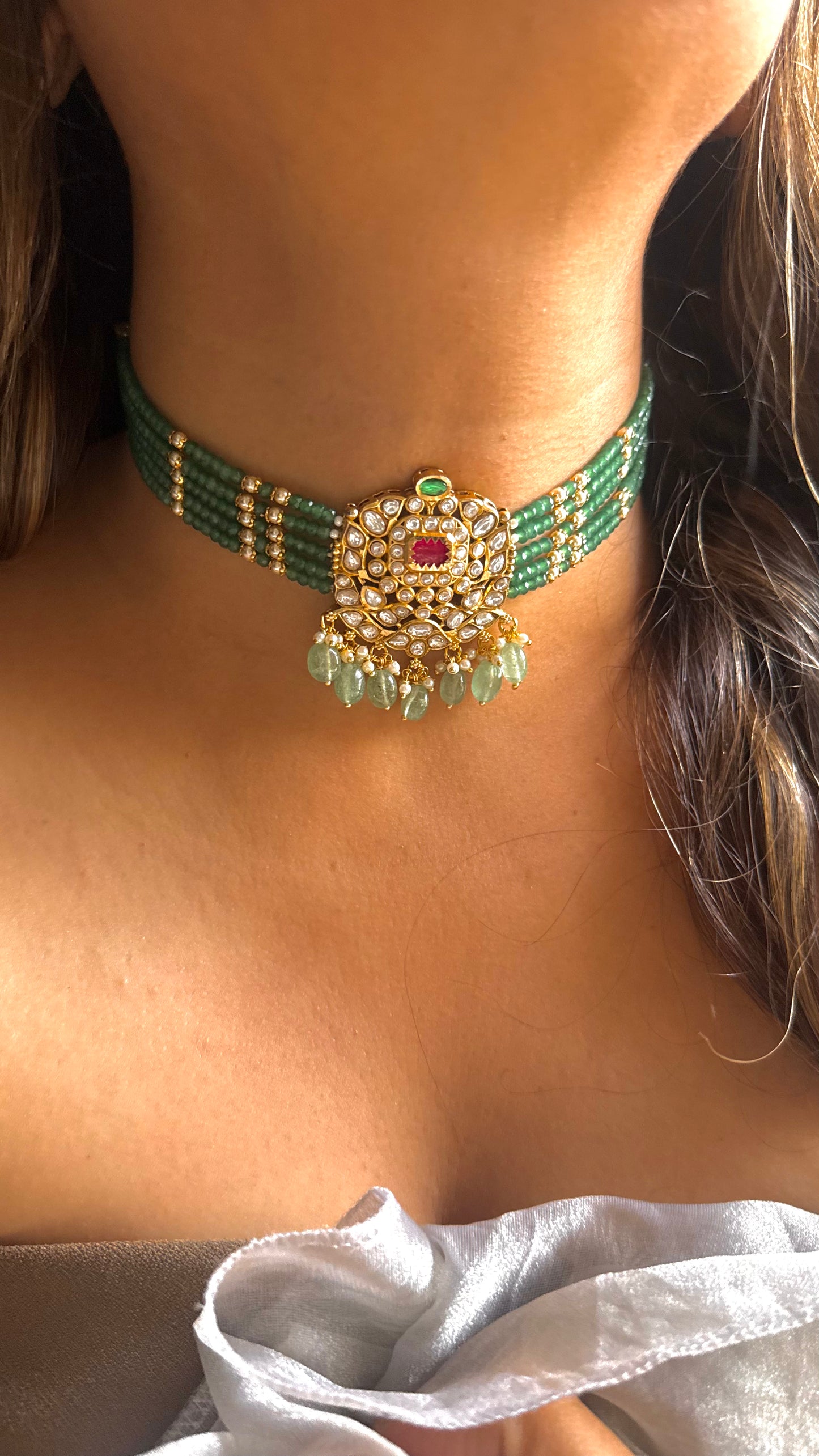Emerald & Rani Pink minimalist, paachi  choker