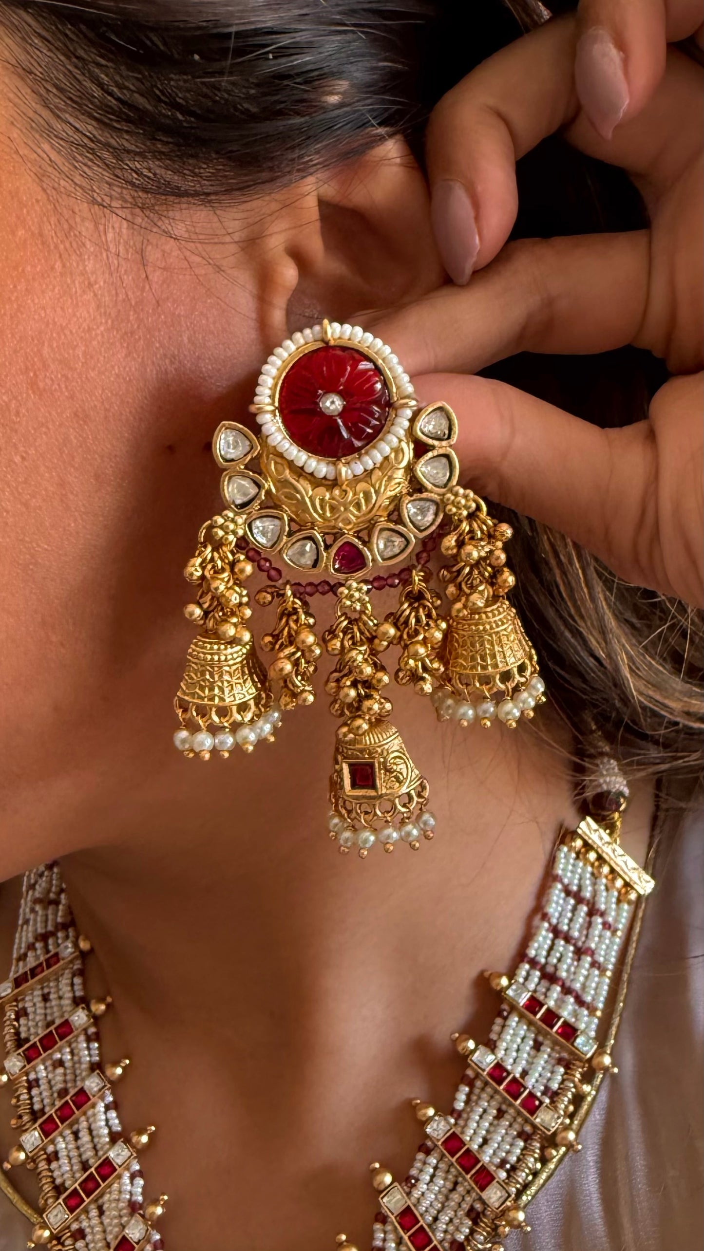 Ruby Rajwada collar necklace with earrings