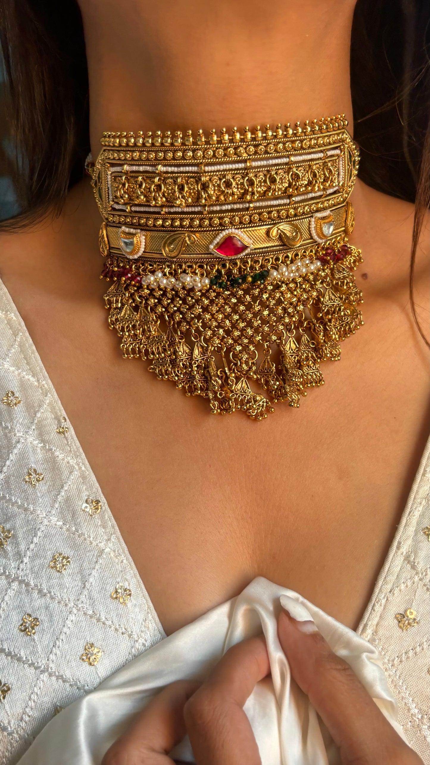 Rajwada ruby paachi kundan Aad