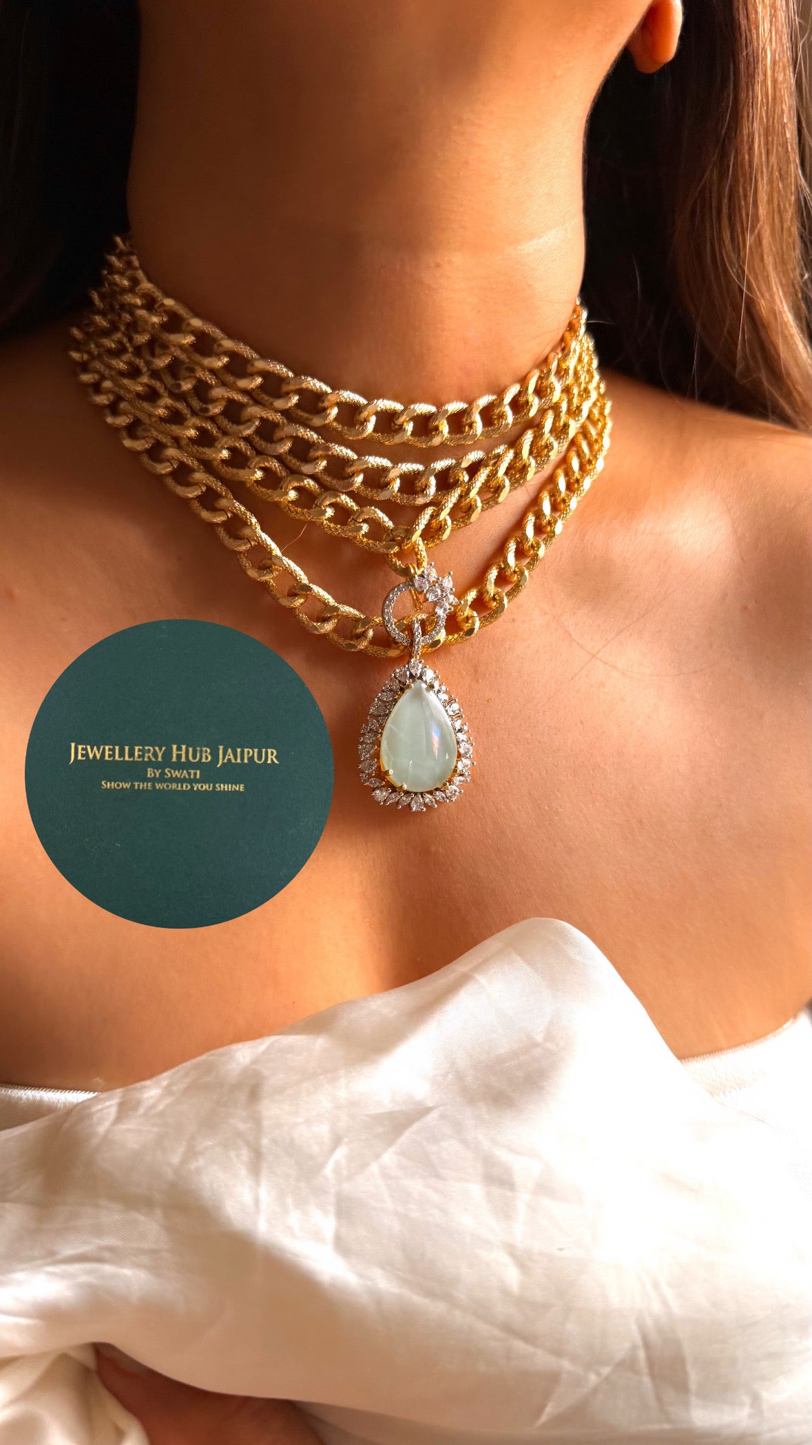 Mother of pearl doublet with chain choker