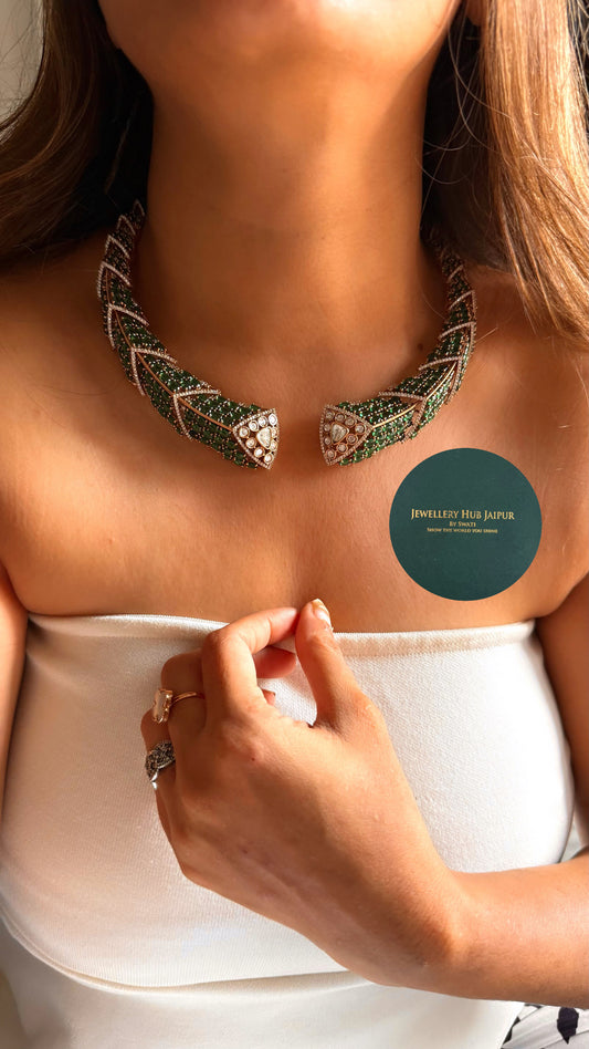 Designer Emerald & moissanite hasli