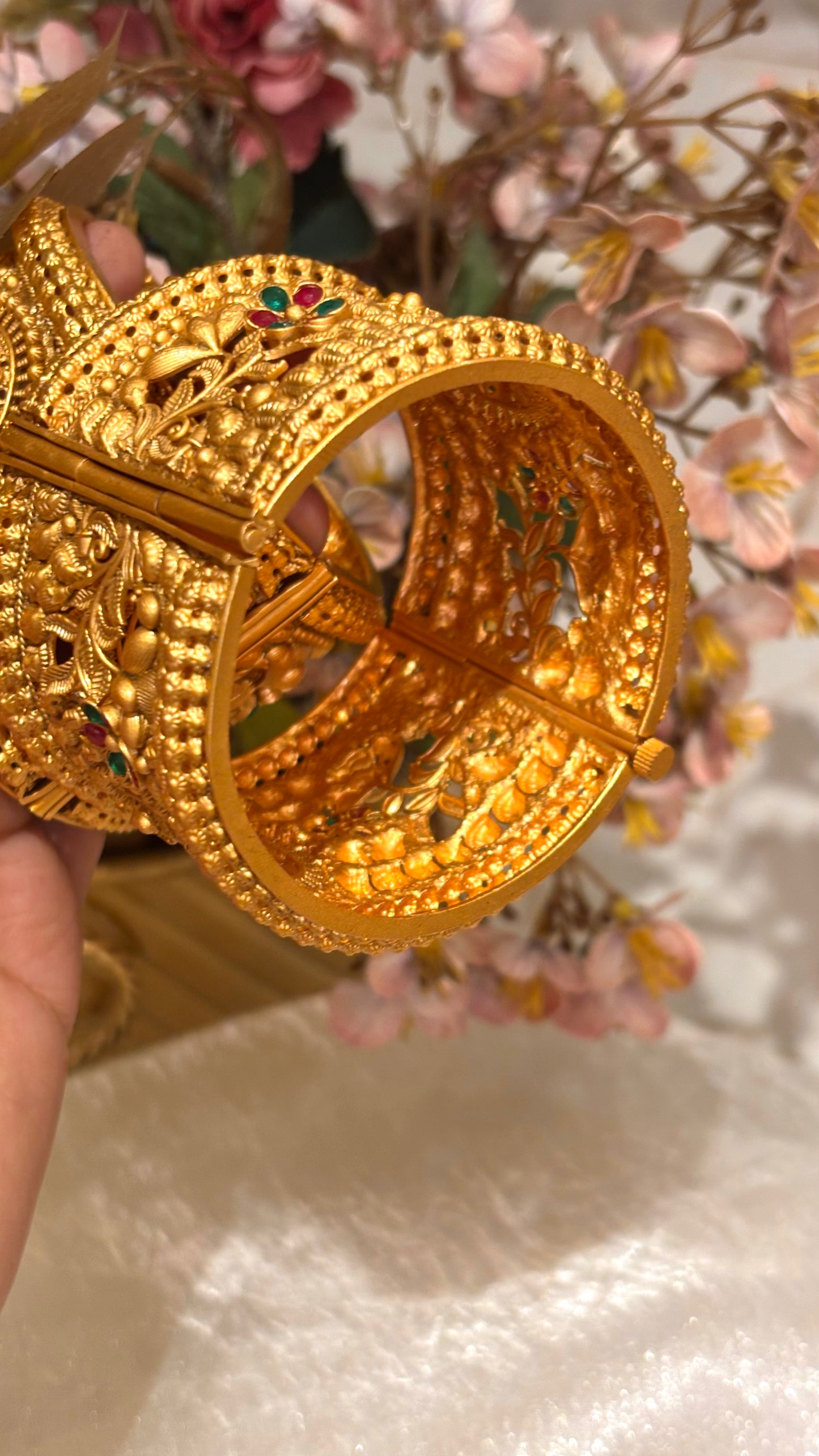 Gold & ruby nakshee wide bangles
