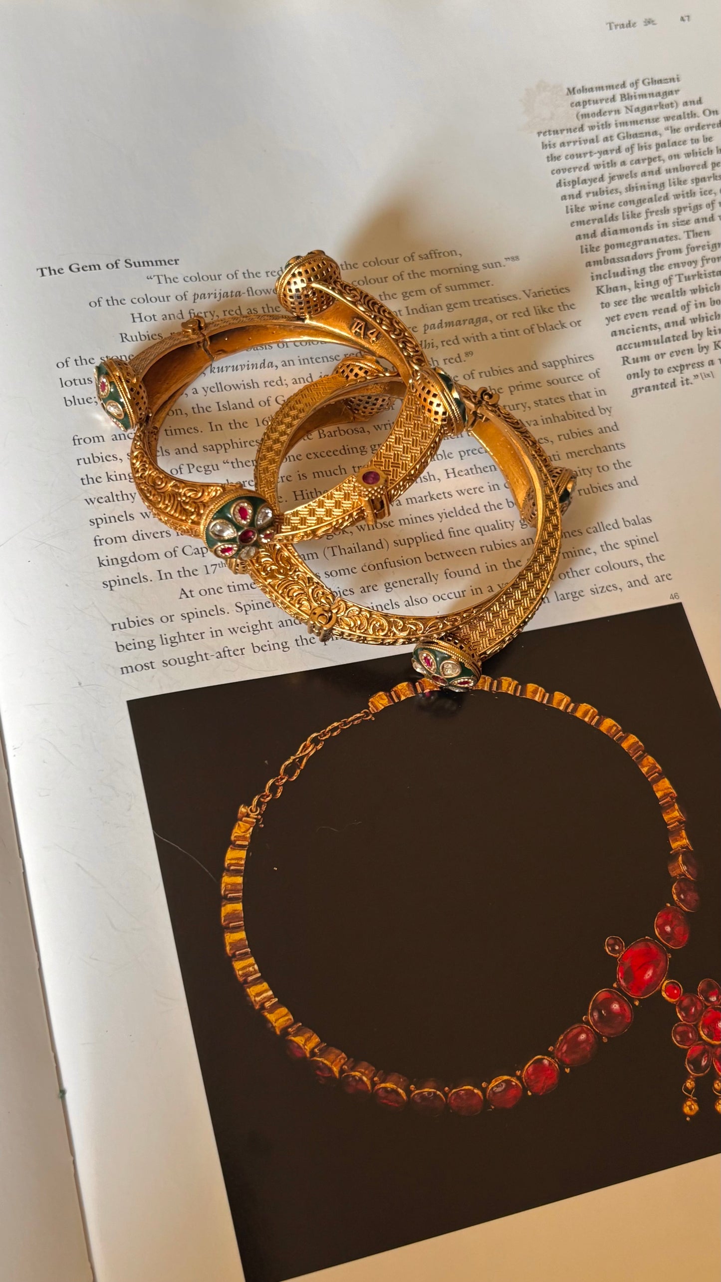 Polki floral emerald & ruby bangle