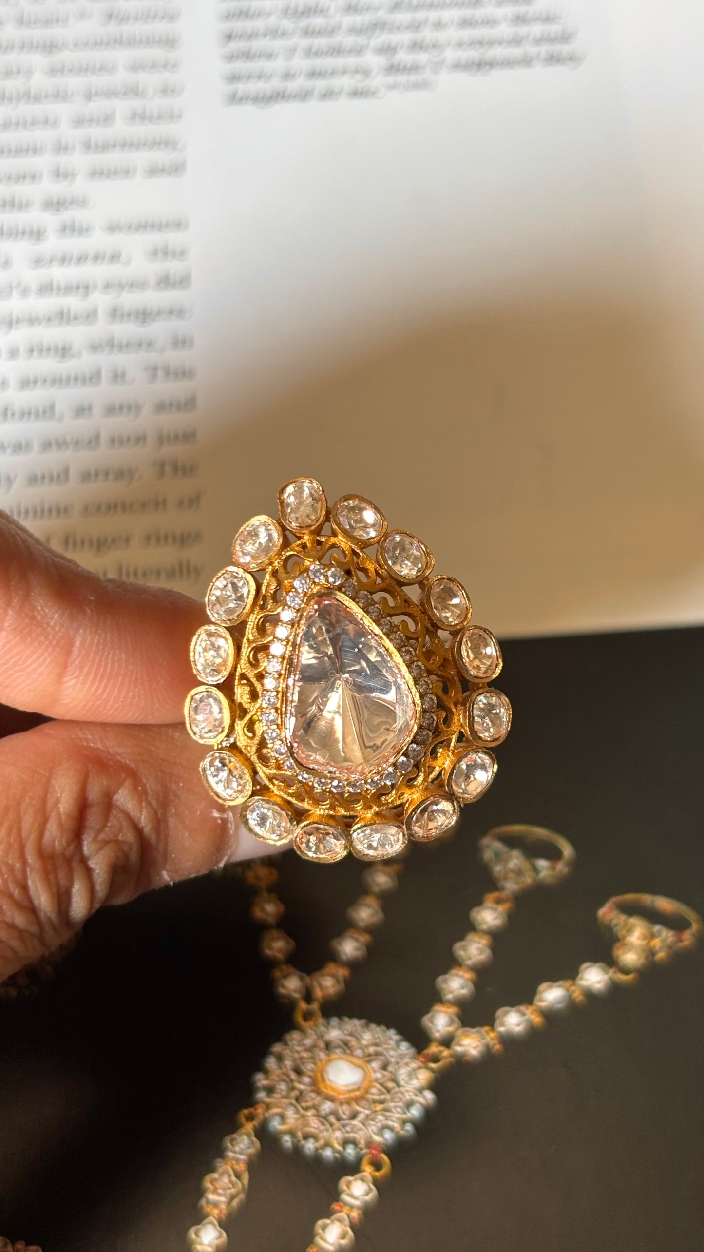 Tear drop peeli polki real moissanite Ring