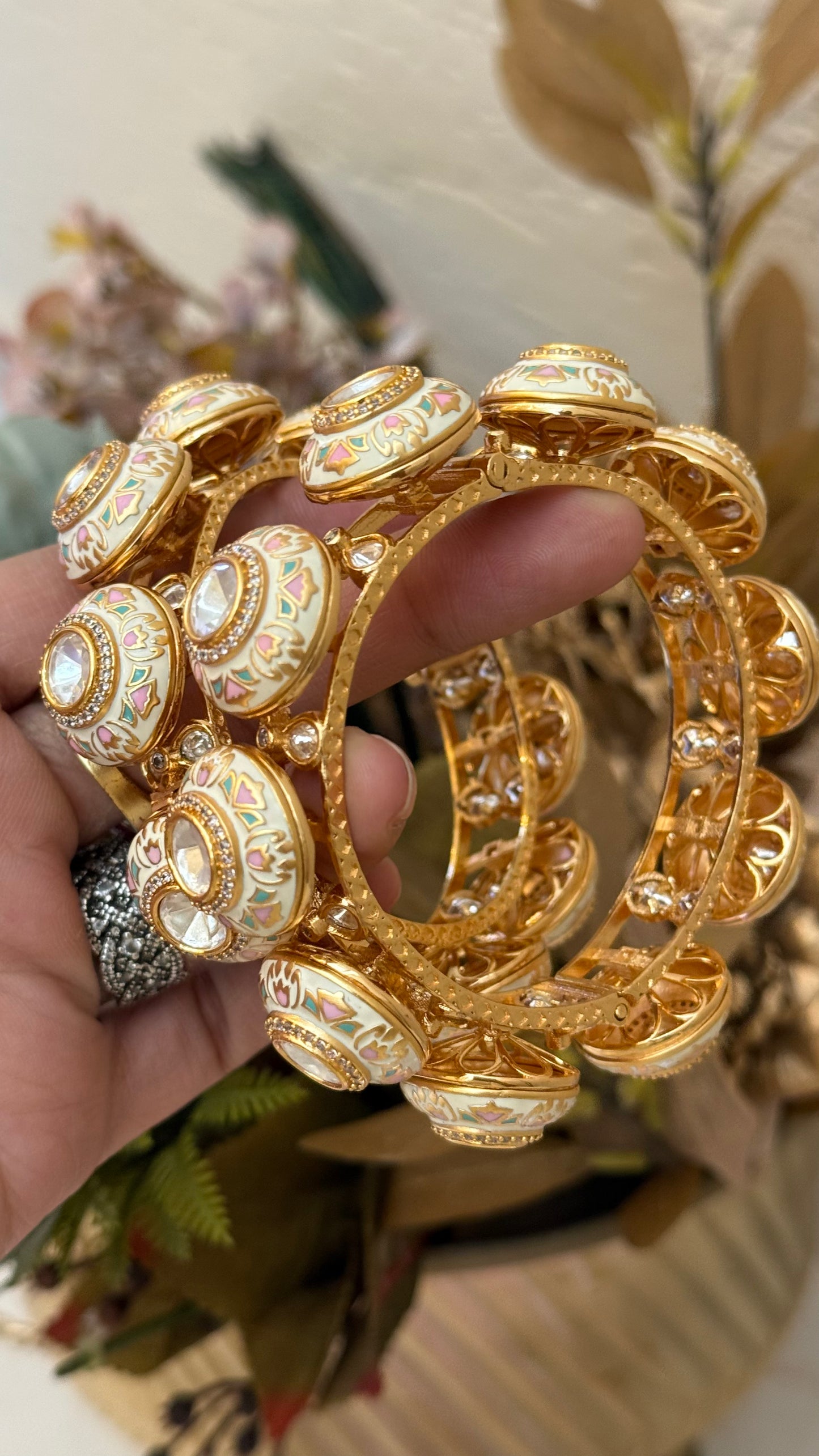 MeenaKari Bangdi with mint pink deatiling