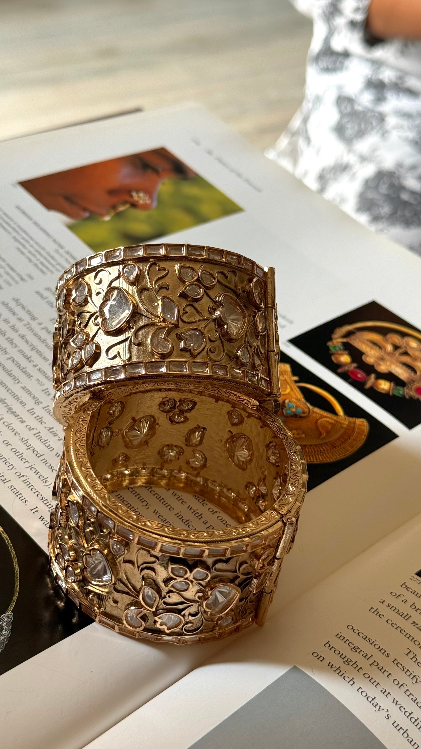 Gold vintage moiissanite nakashi designer bangles