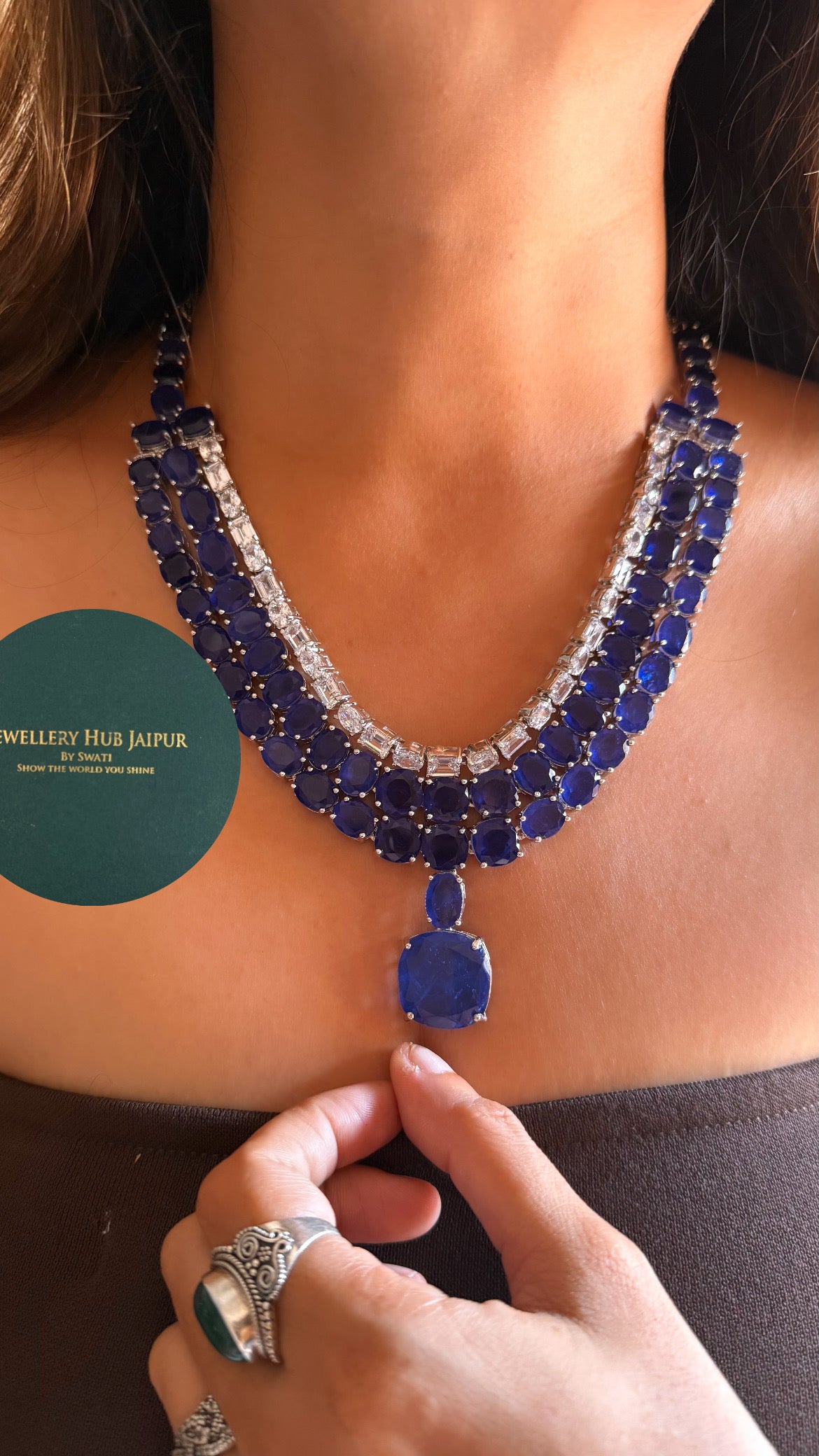 Seren sapphire doublet layer diamond set