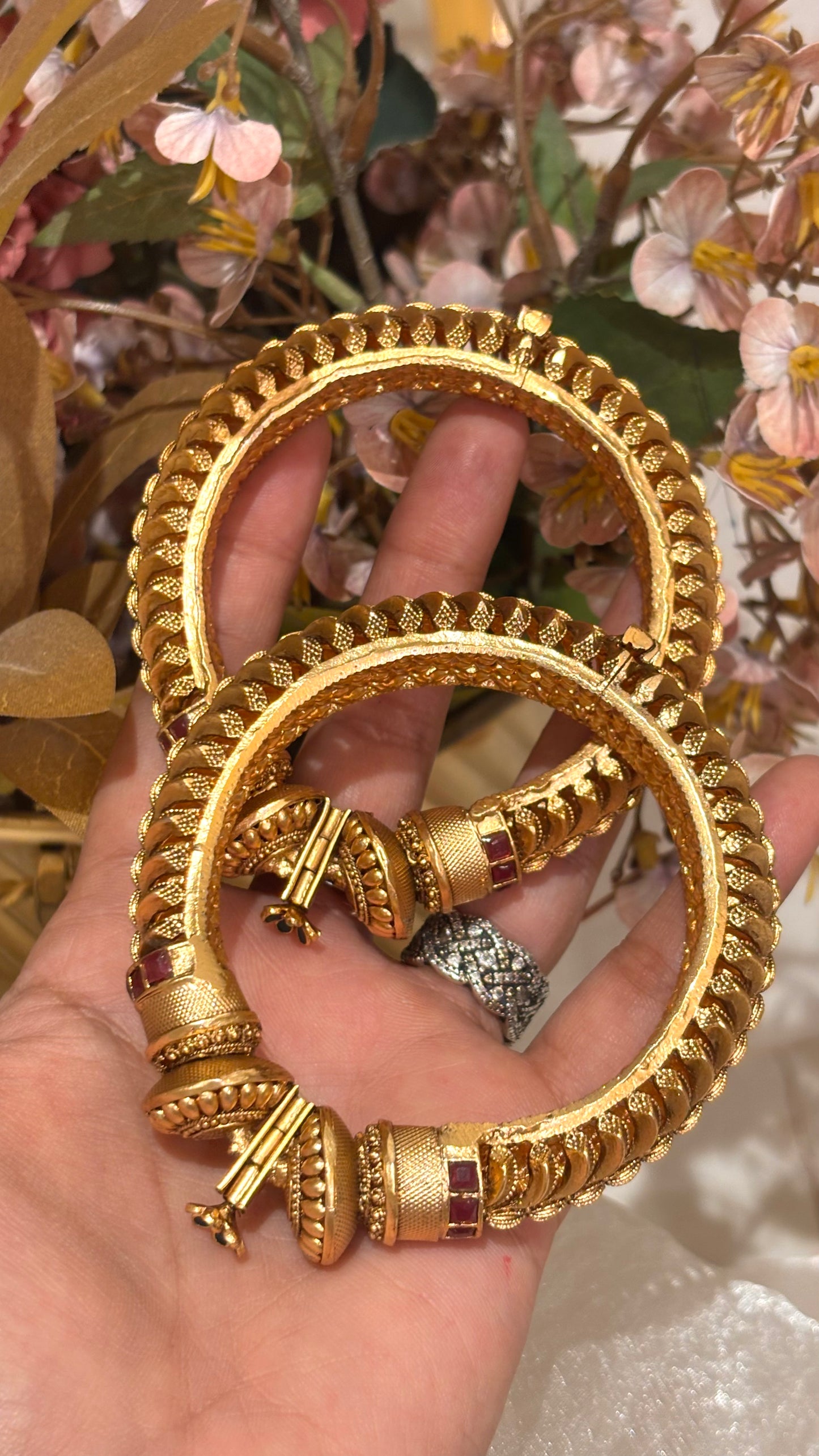 Emerald & ruby heritage bangles (Polish - Gold Matte)