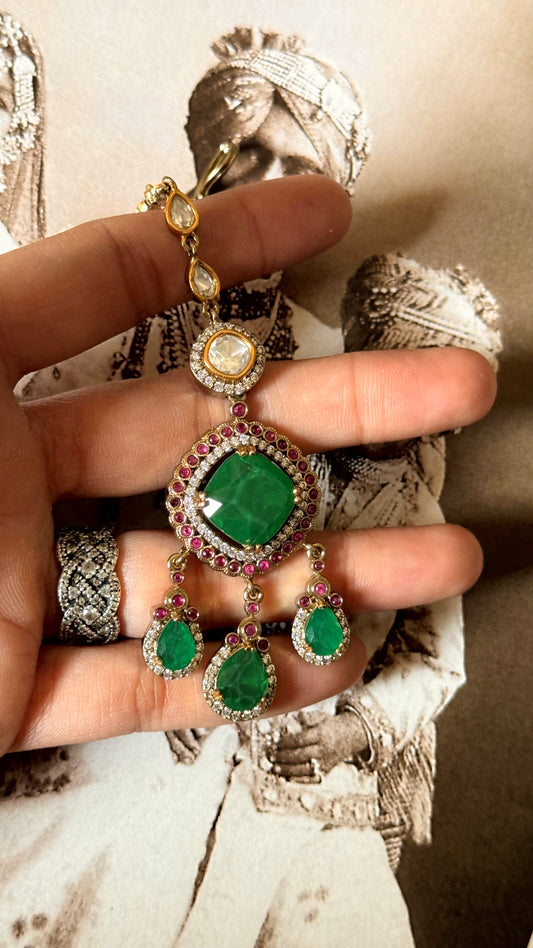 Emerald doublet & rani pink moissanite maangtika