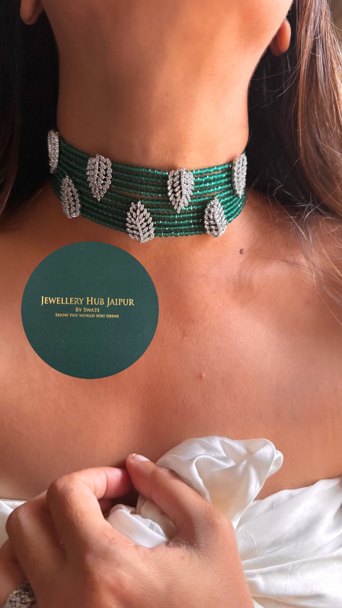 Emerald & cz diamond leaves designer cocktail choker set