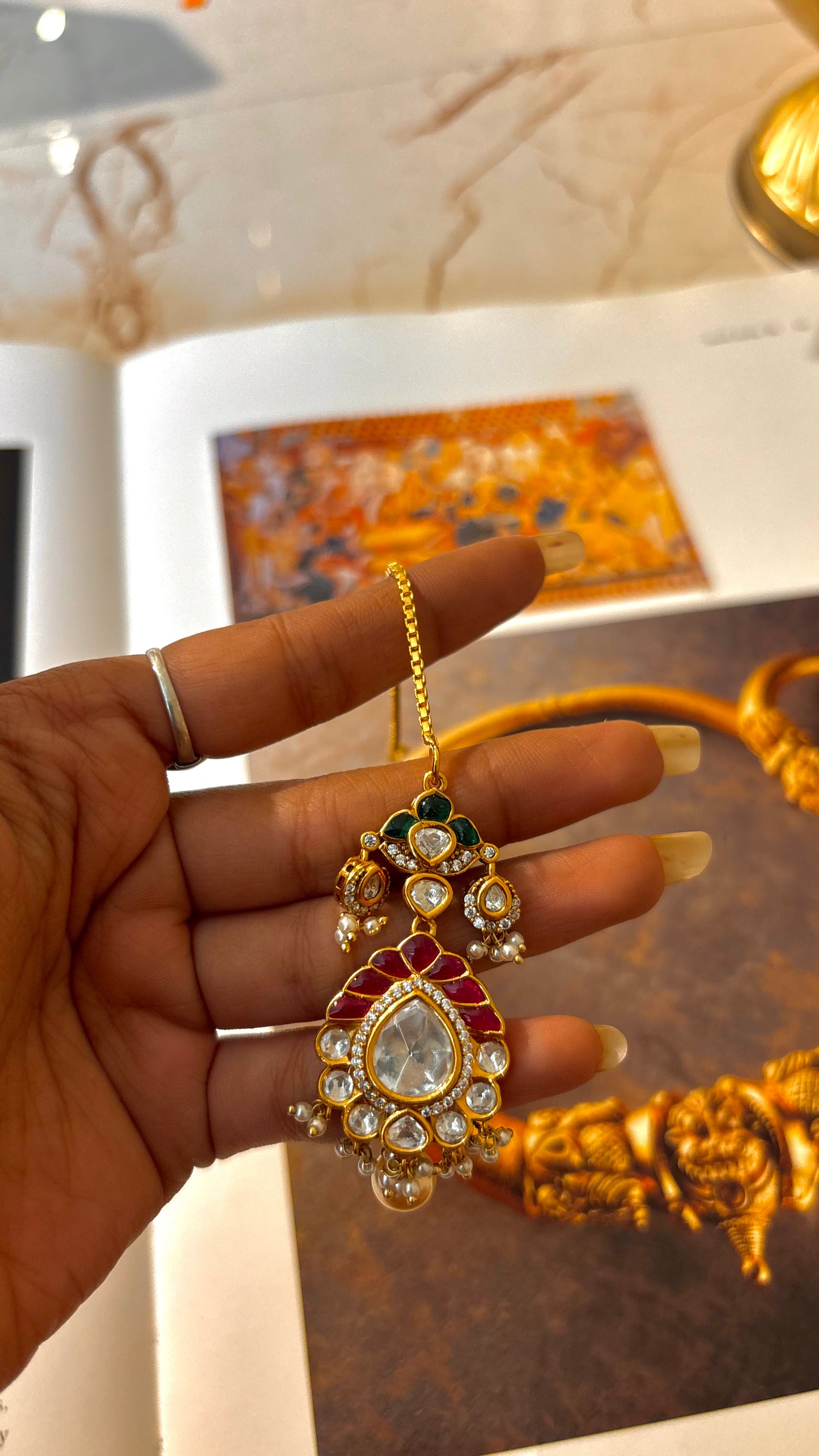 Ruby & emerald takkar work maangtika