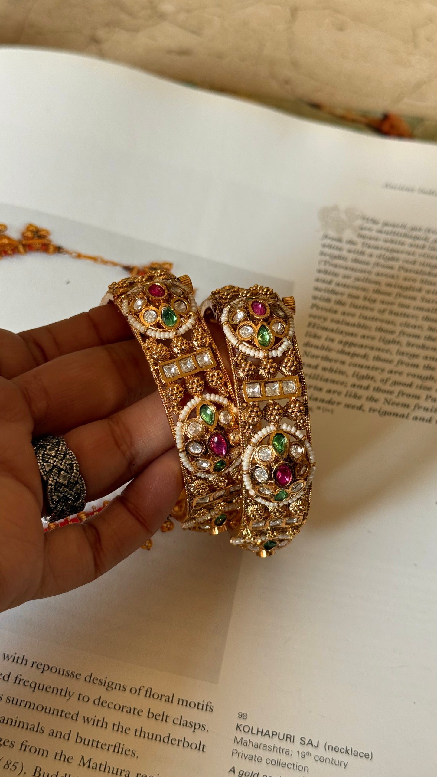 Heritage rajwadi ruby emerald bangdi