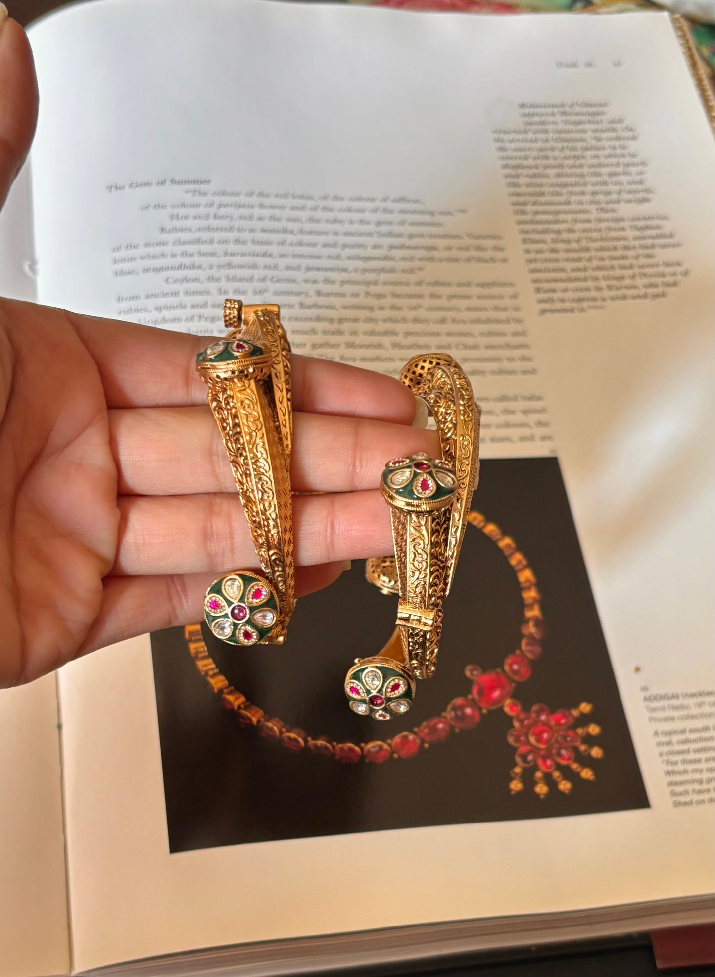 Polki floral emerald & ruby bangle