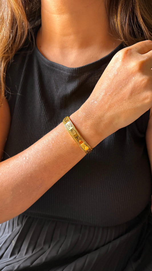 Anti tarnish gold bracelet