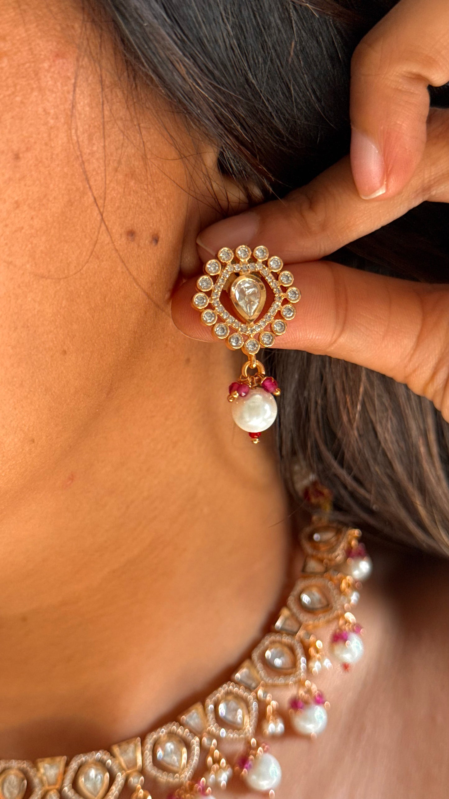Ruby rani pearl detailing minimal necklace