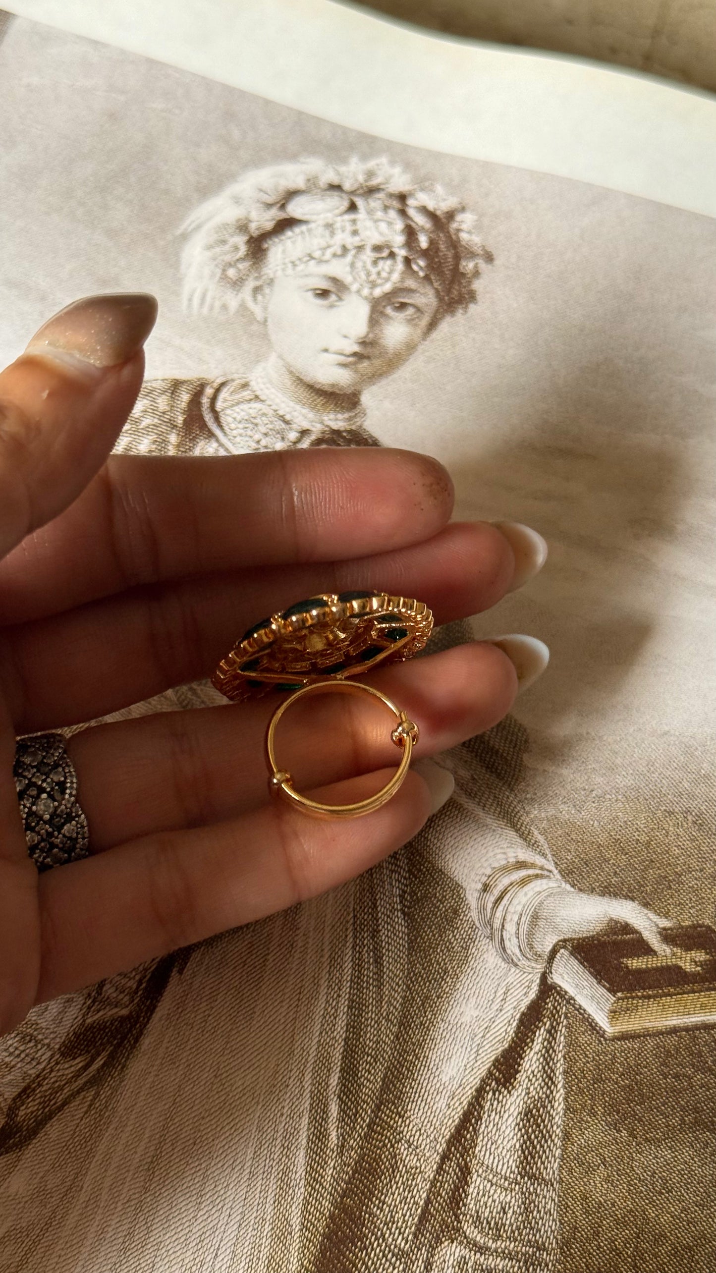 Emerald katdana adjustable ring
