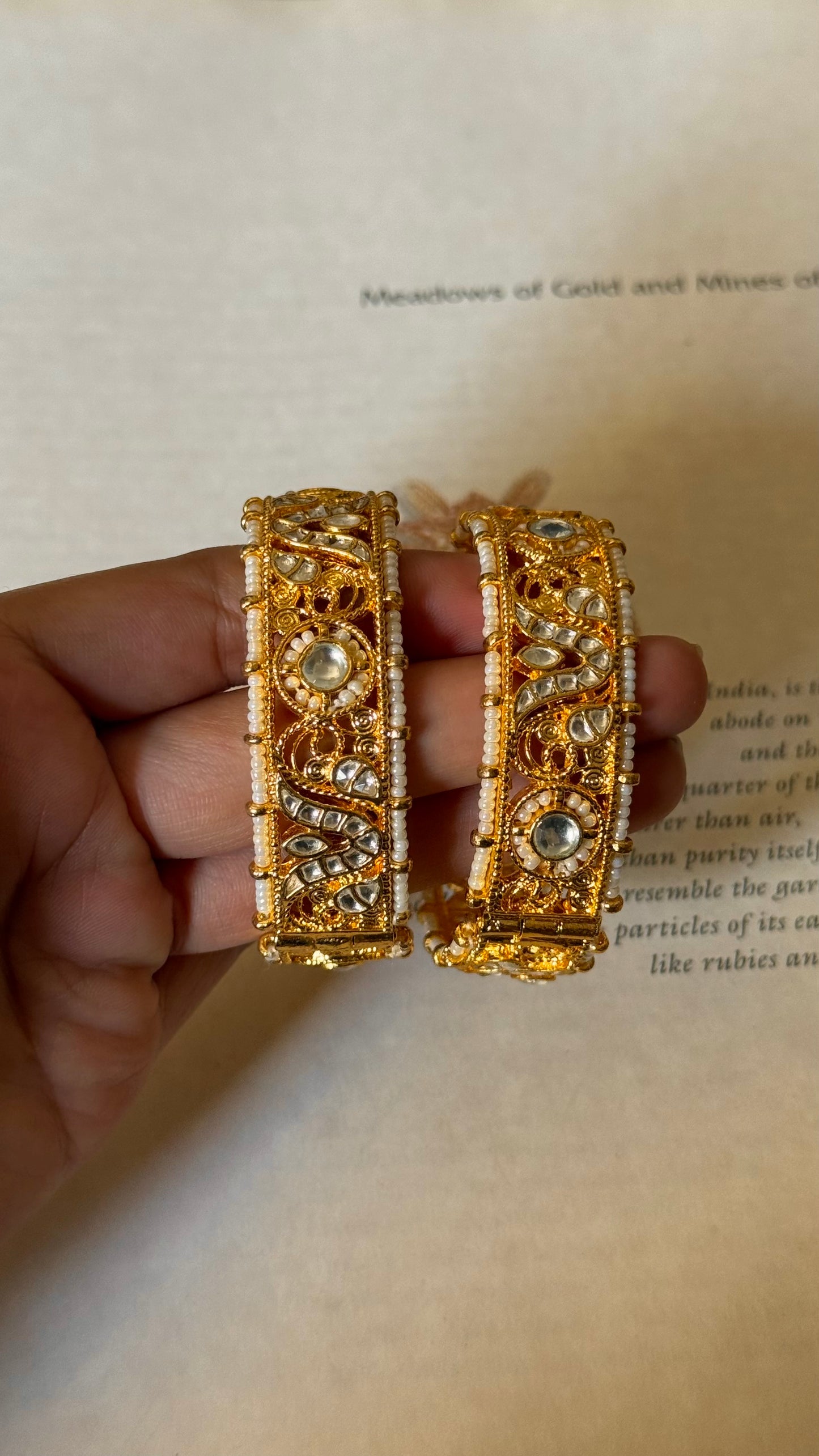 Real Moissanite gold polish rajwada bangles