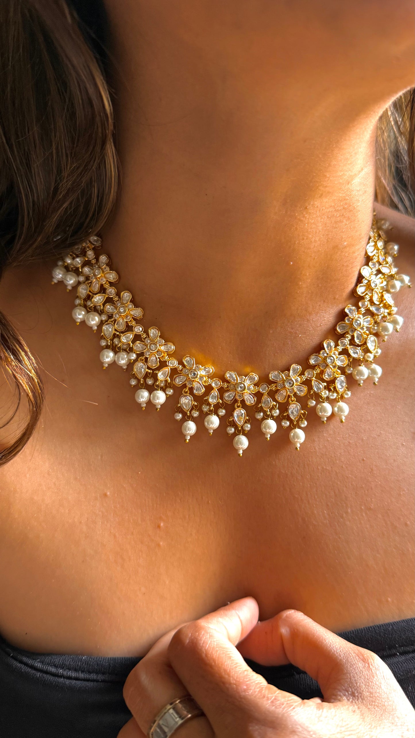 Floral polki necklace with pearl detailing