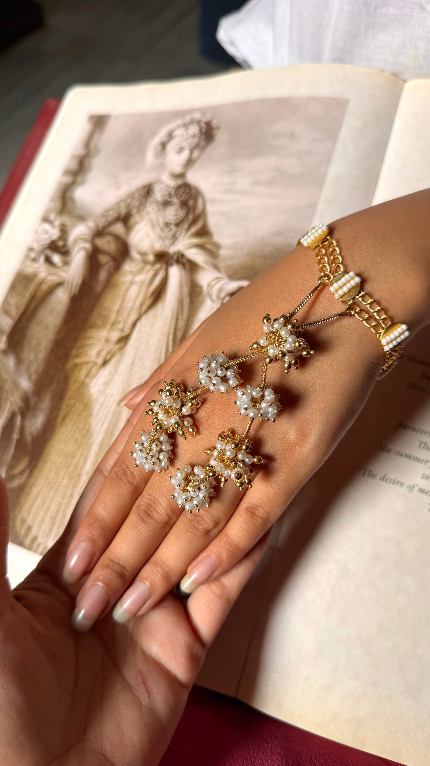 Handmade floral Gajra Hathphool