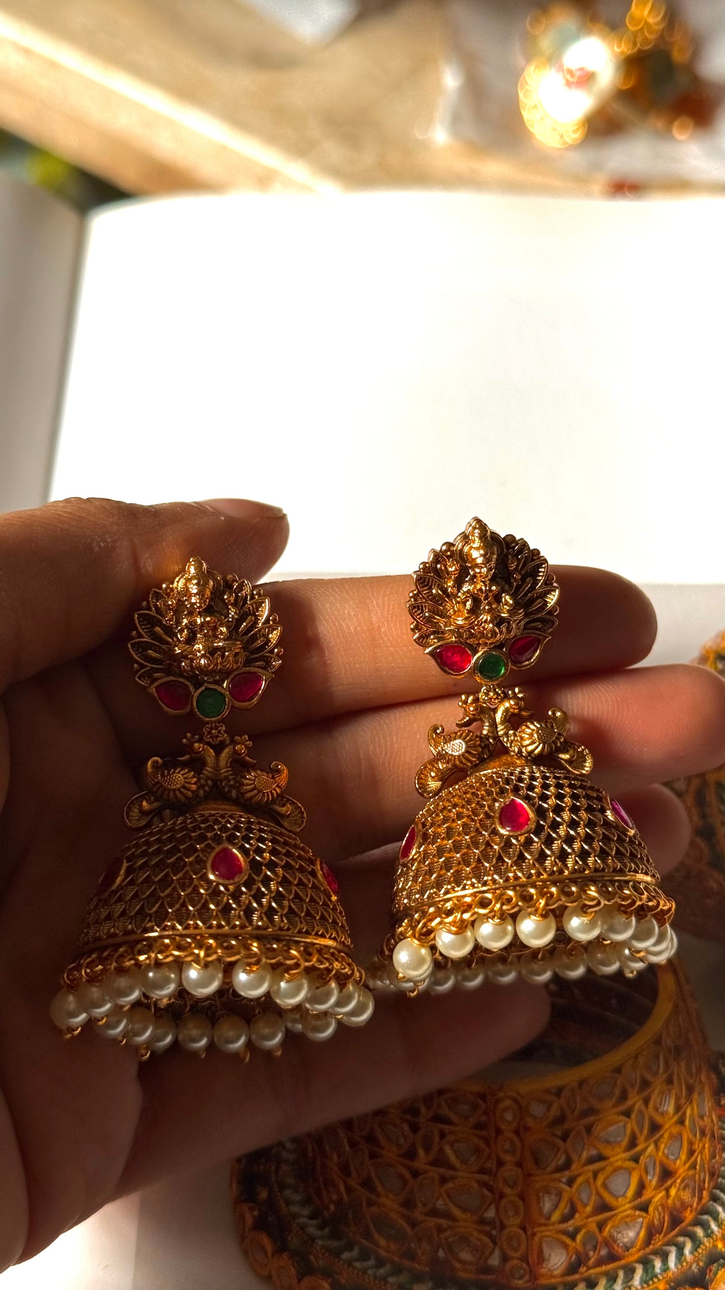 Gold rajwada temple jhumka