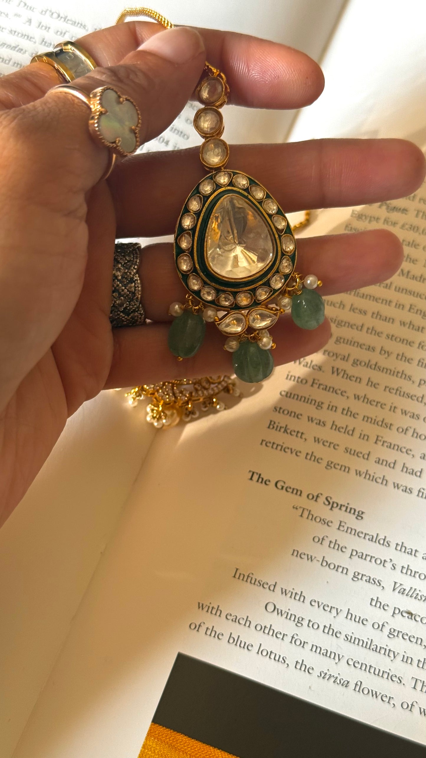 emerald meenakari mangtika with strawberry drops