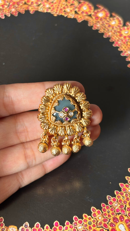 Gulnaar heritage rajwada ring