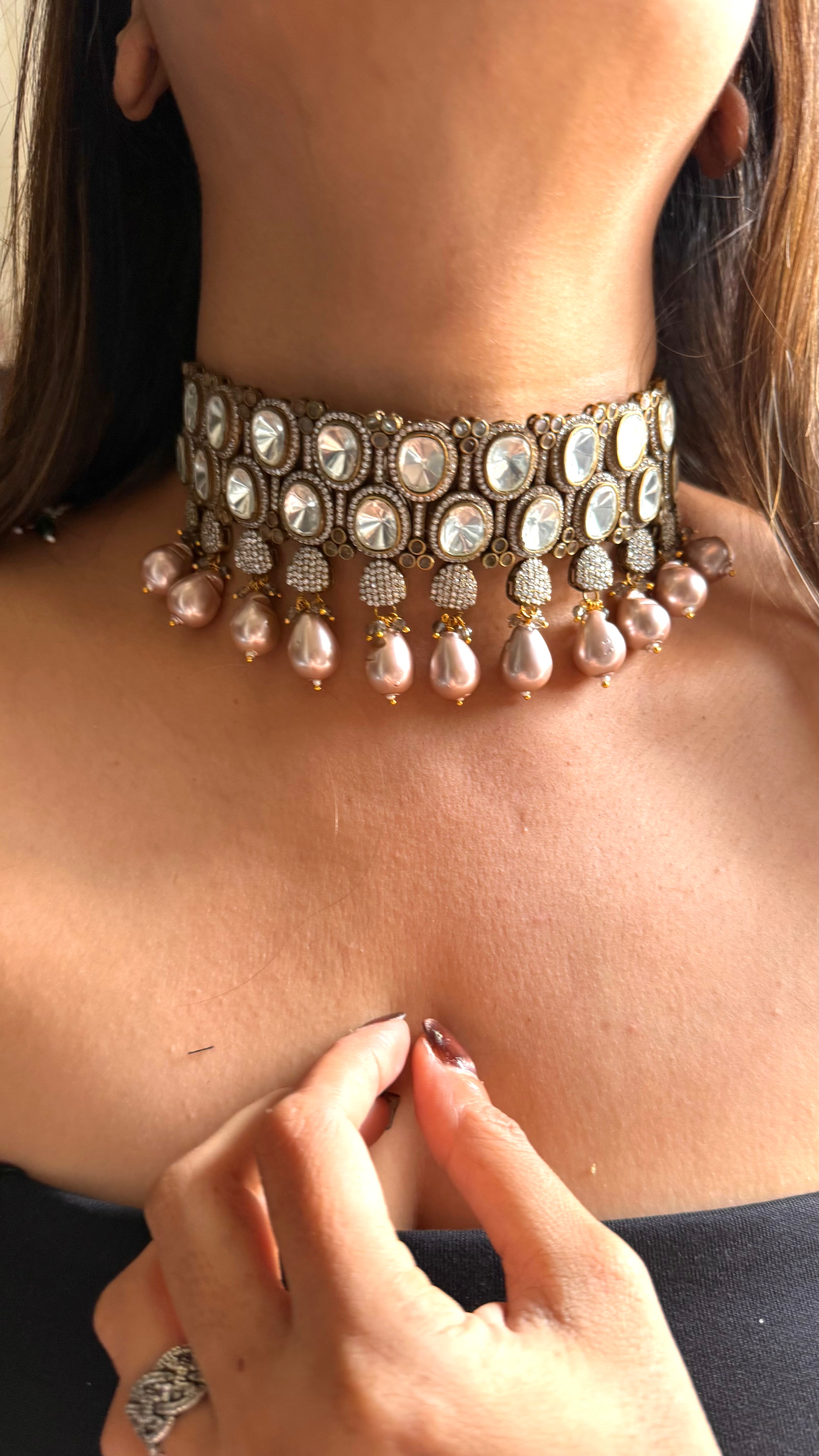 Moissanite uncut polki choker with cocktail drops