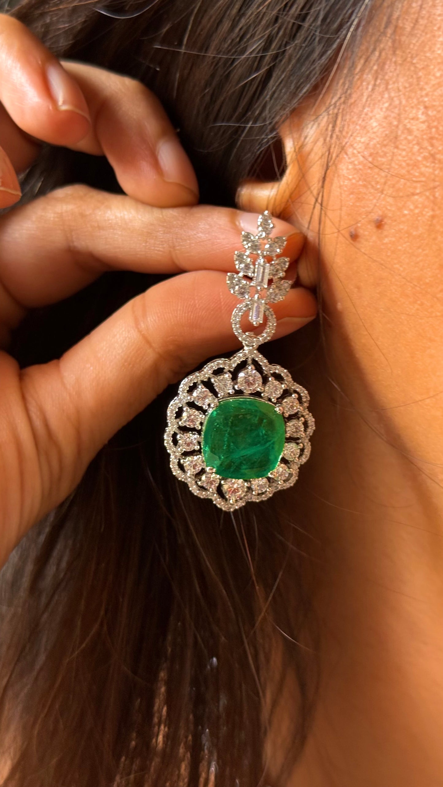Mint designer cz leafy crystal necklace