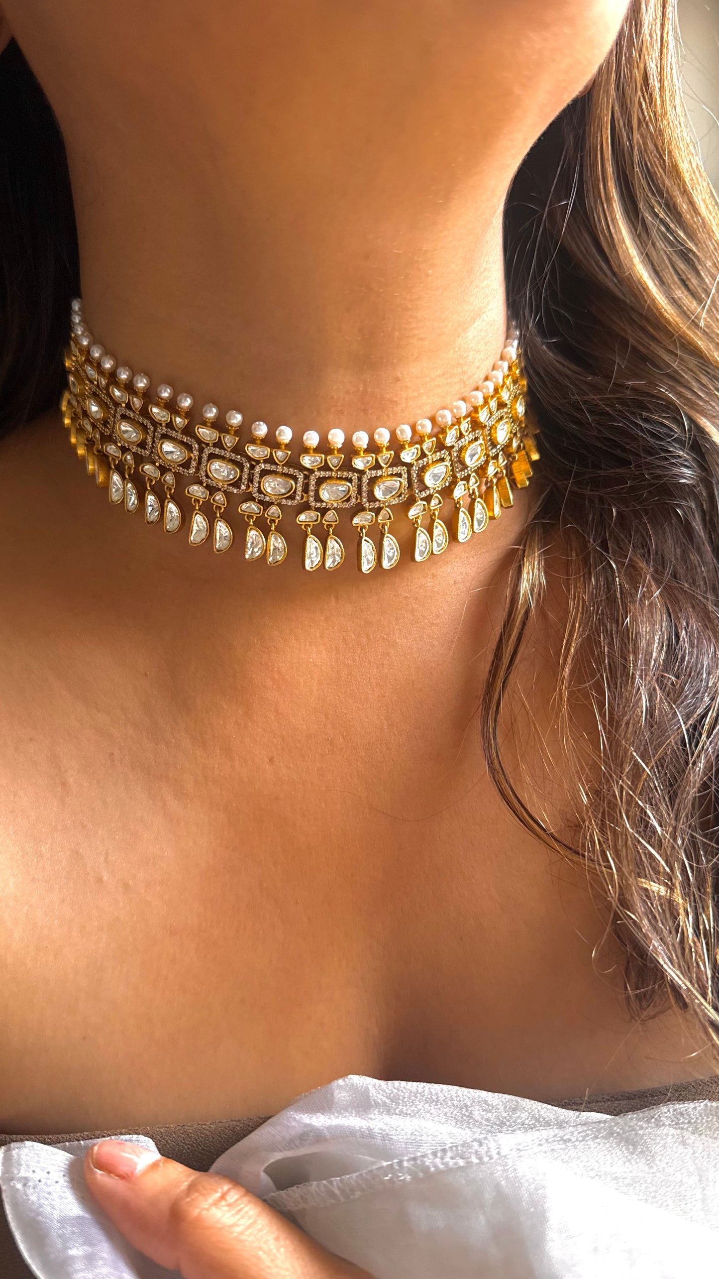 Polki inspired pearl detailing choker