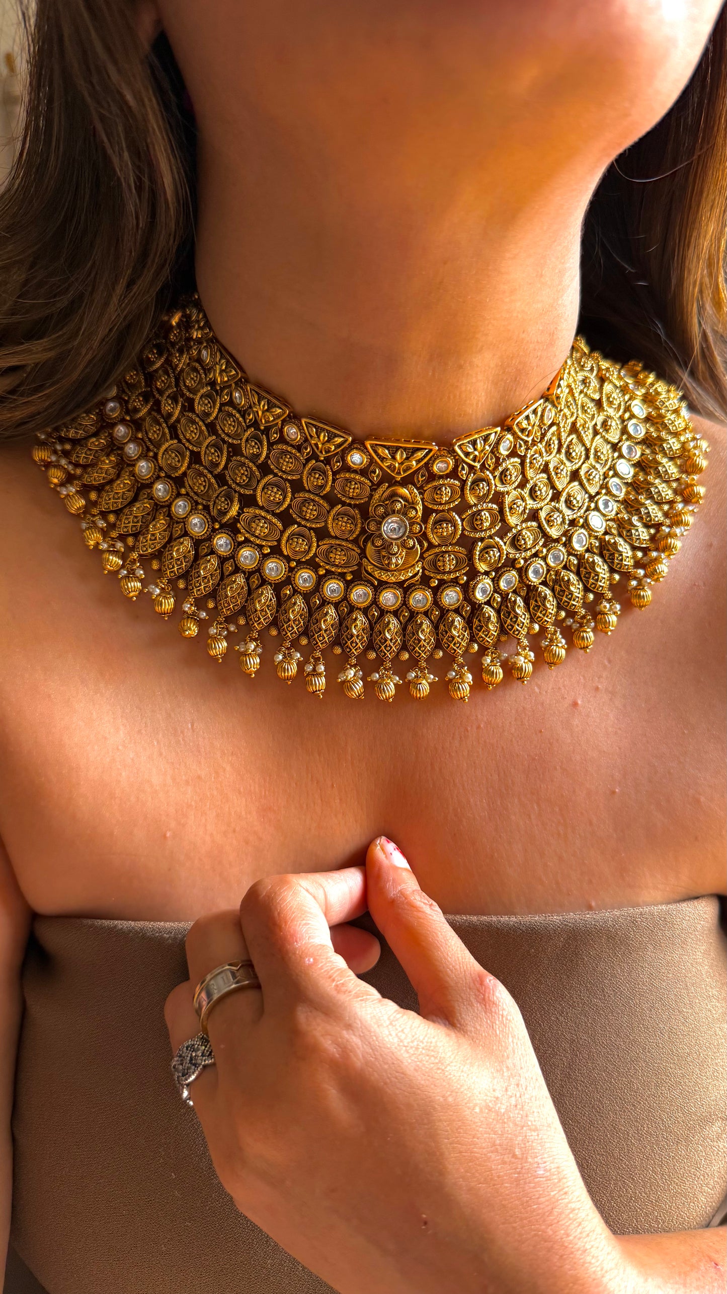 Real nakshi oxidised polki choker set