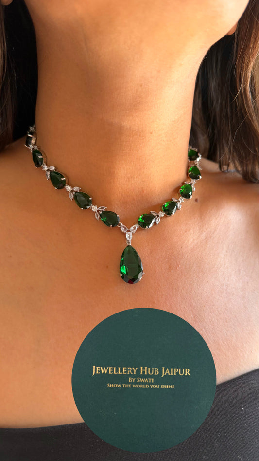 Minimal emerald diamond necklace