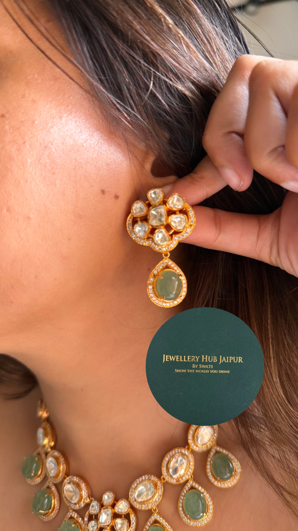 Mint doublet & moissanite polki collar set